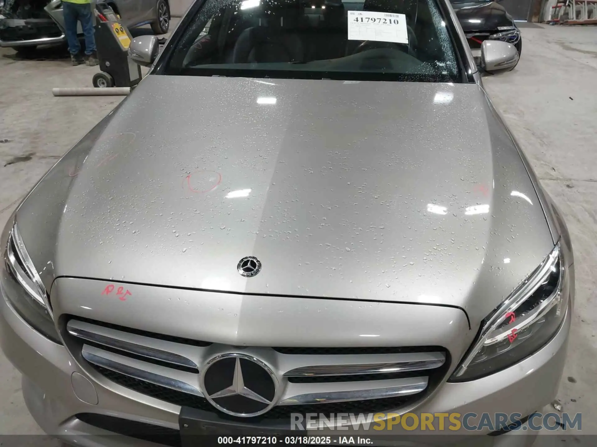 19 Фотография поврежденного автомобиля 55SWF8EB6KU321044 MERCEDES-BENZ C 300 2019