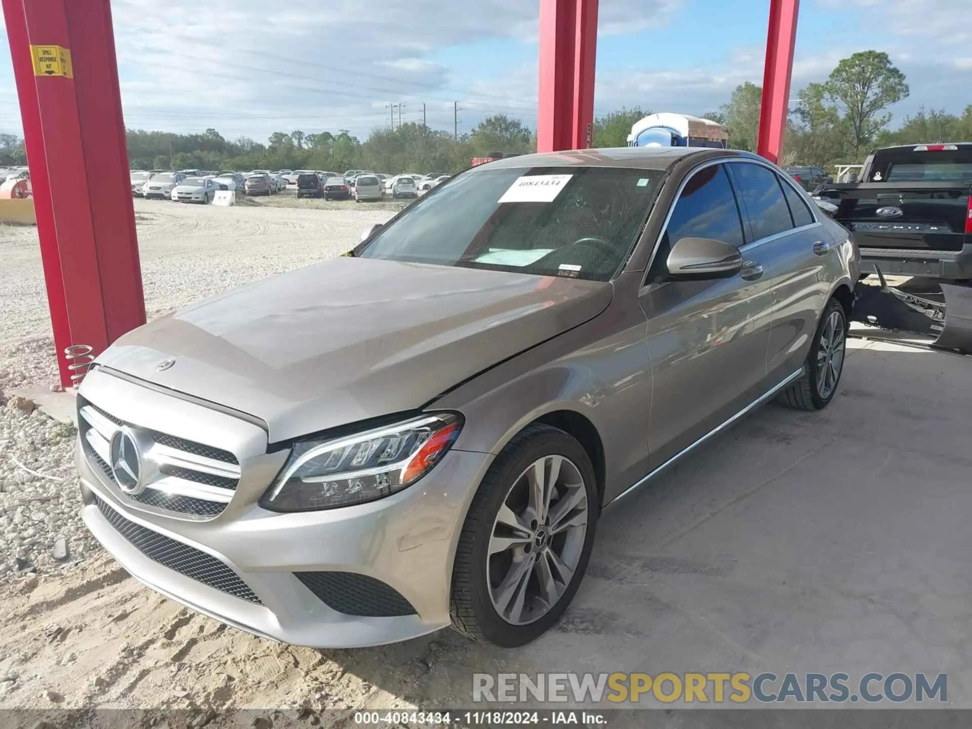 2 Photograph of a damaged car 55SWF8EB7KU290595 MERCEDES-BENZ C 300 2019