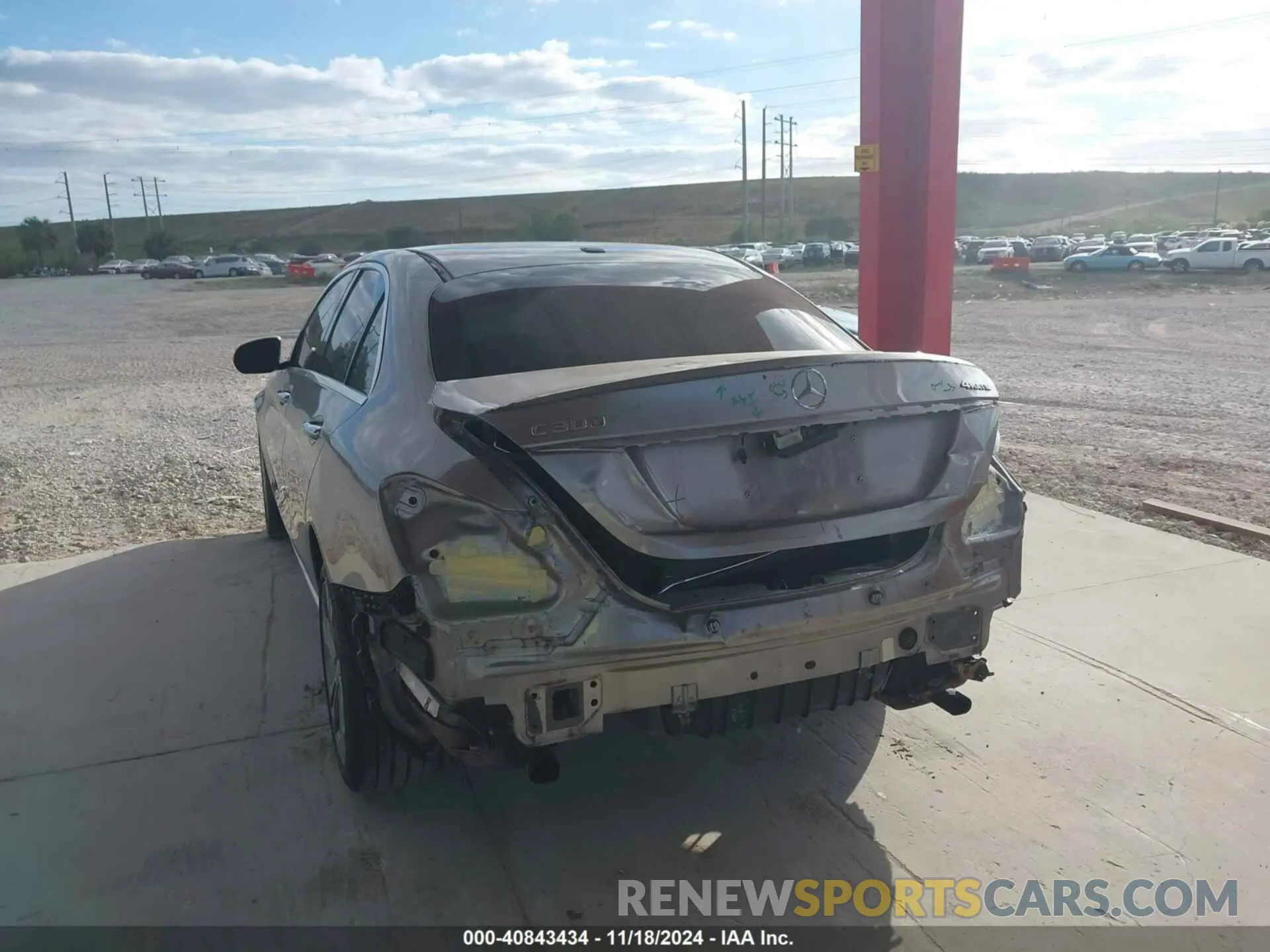 3 Photograph of a damaged car 55SWF8EB7KU290595 MERCEDES-BENZ C 300 2019