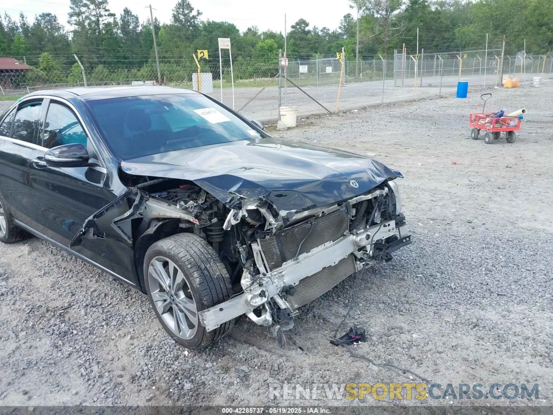 6 Photograph of a damaged car 55SWF8EB7KU301367 MERCEDES-BENZ C 300 2019