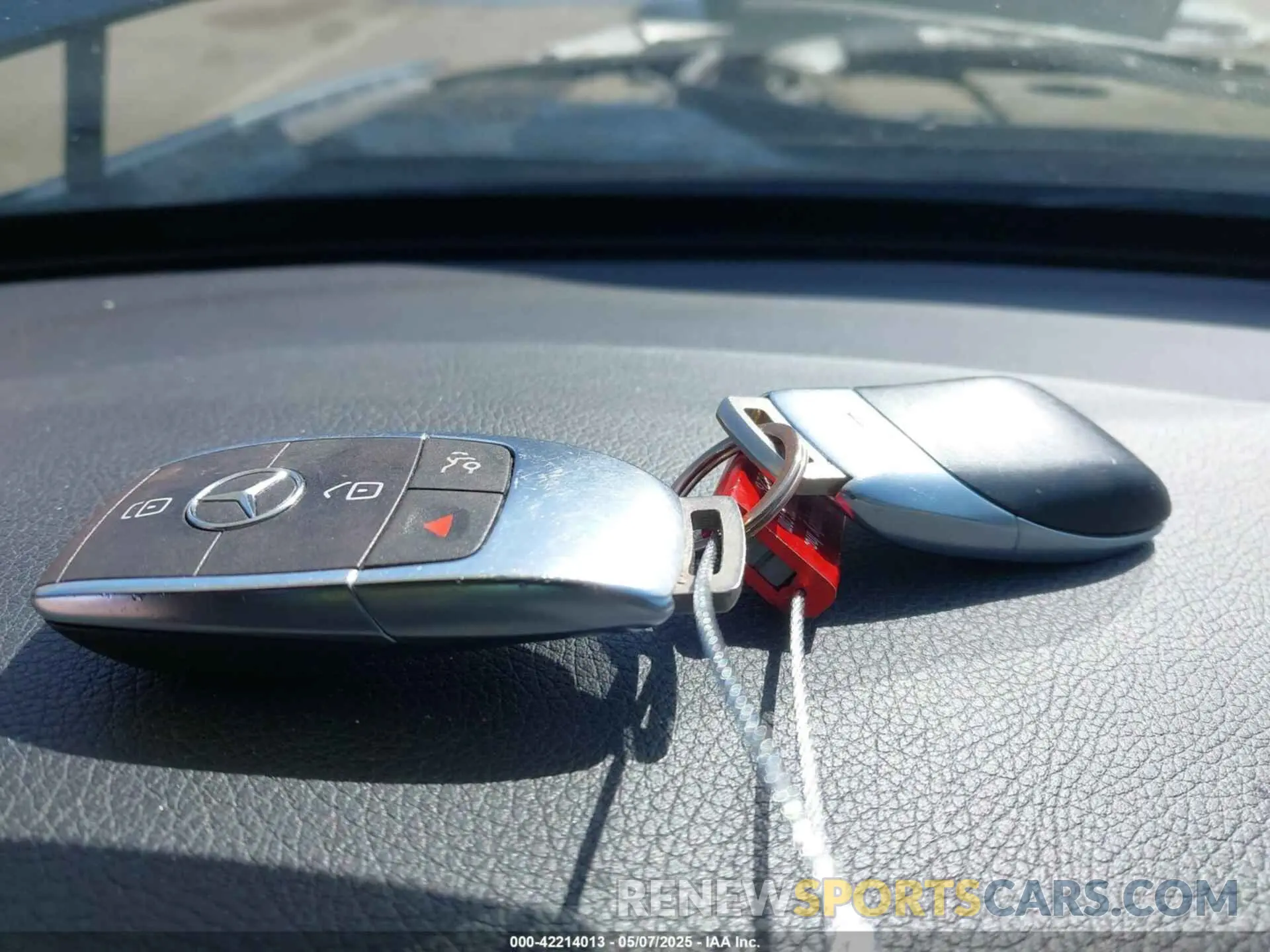 11 Photograph of a damaged car 55SWF8EB8KU308344 MERCEDES-BENZ C 300 2019