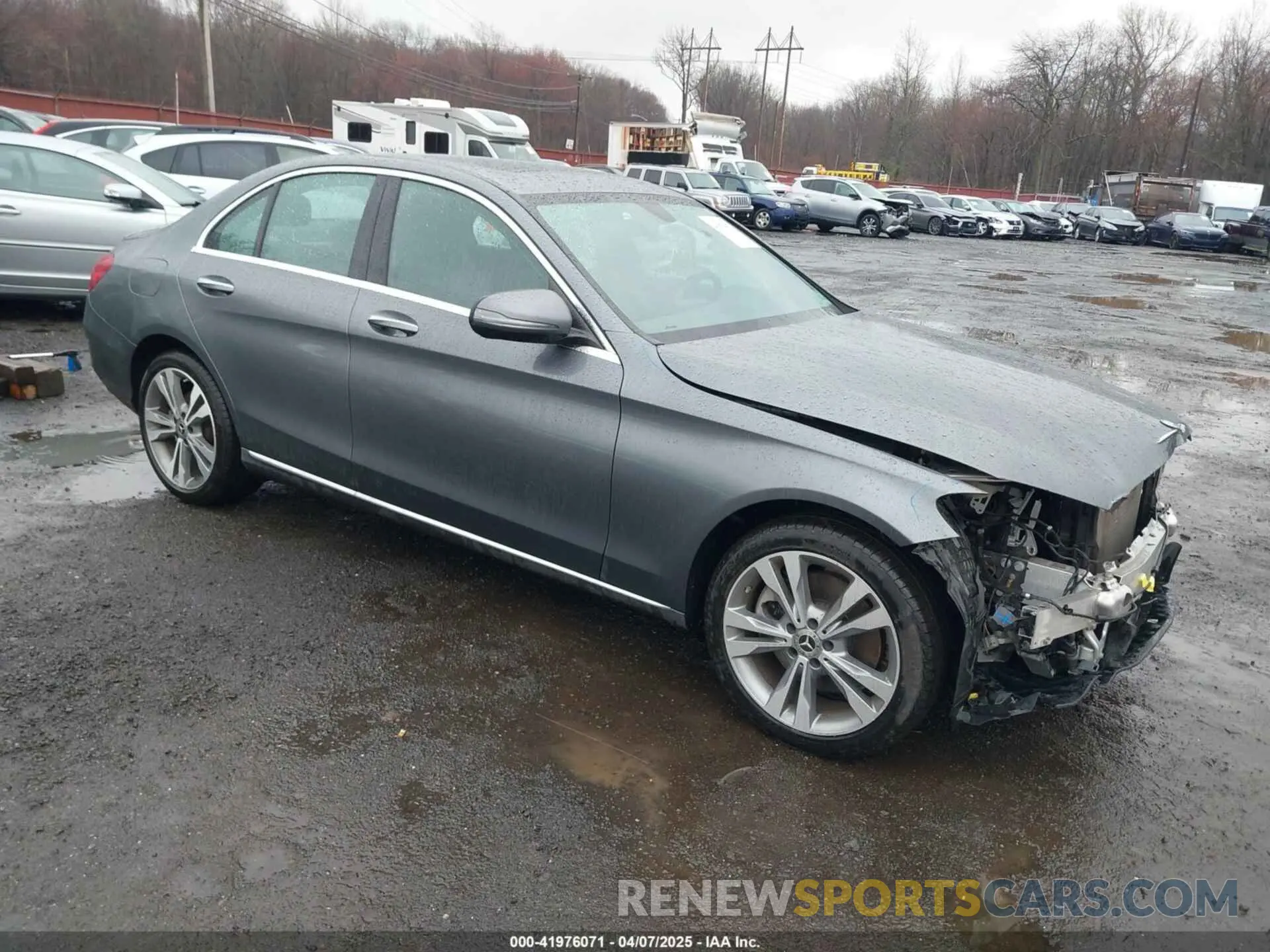 1 Фотография поврежденного автомобиля 55SWF8EBXKU291272 MERCEDES-BENZ C 300 2019