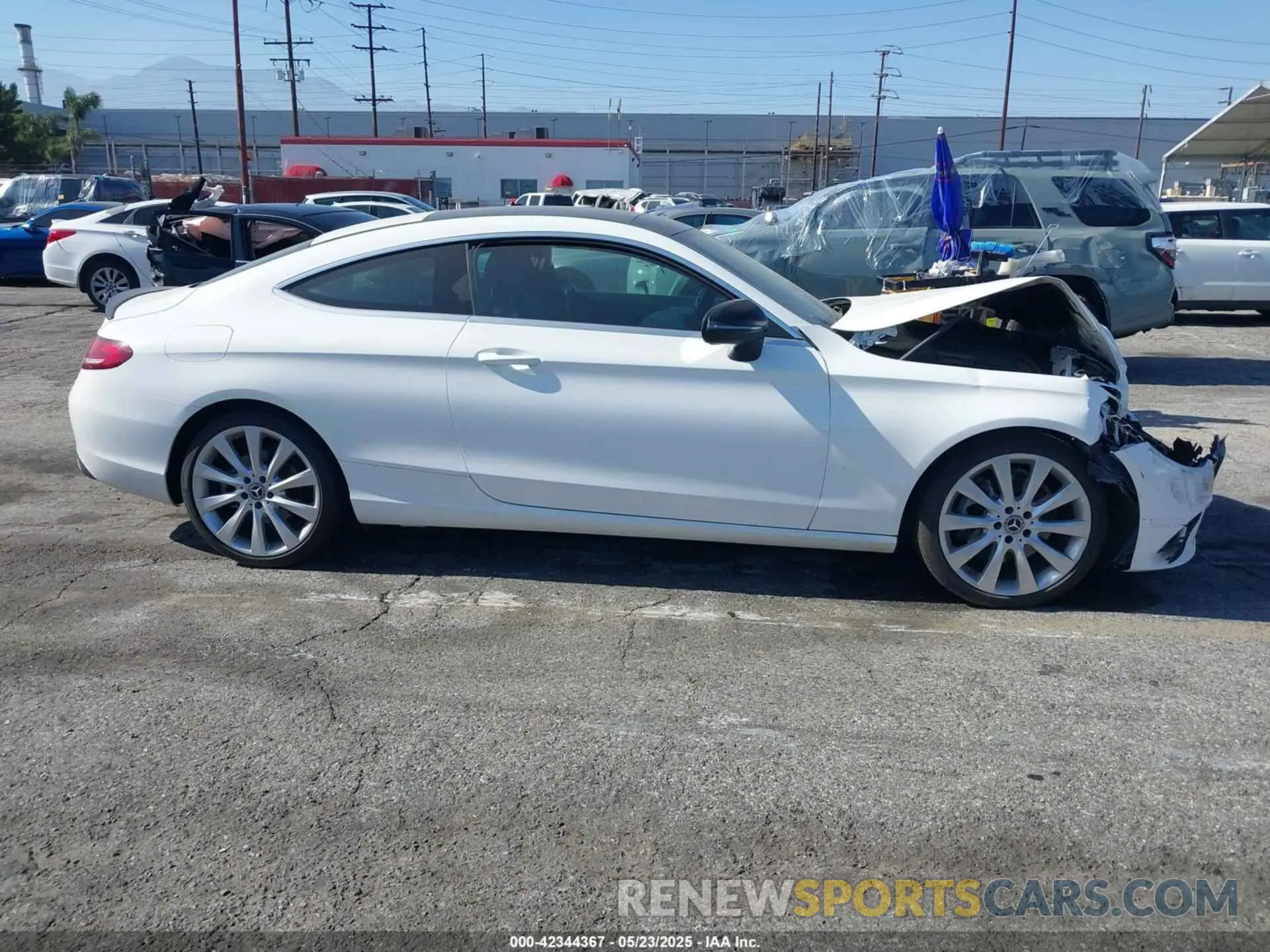 13 Photograph of a damaged car WDDWJ8DB9KF800304 MERCEDES-BENZ C 300 2019