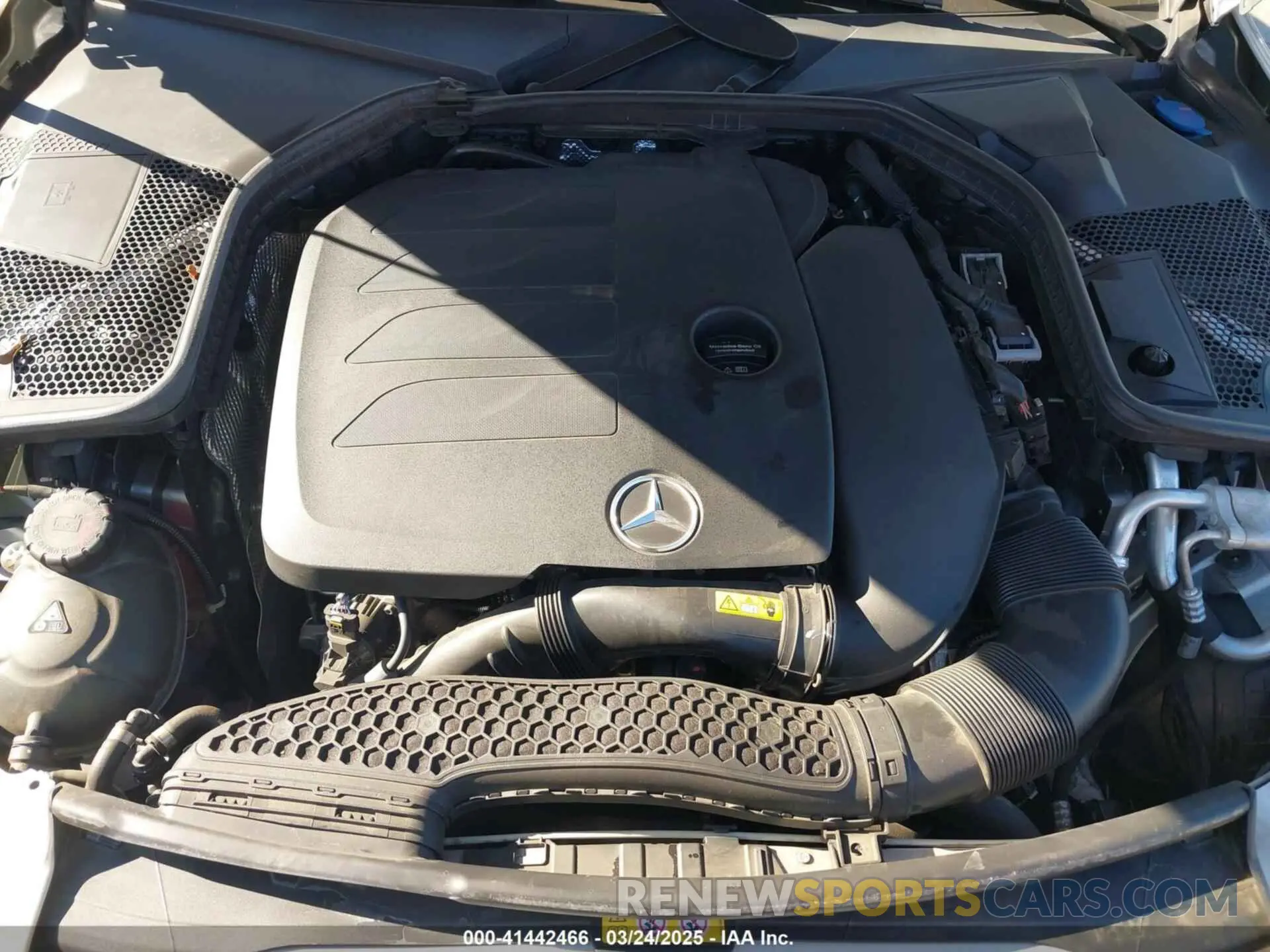 10 Photograph of a damaged car WDDWK8DB6KF856343 MERCEDES-BENZ C 300 2019
