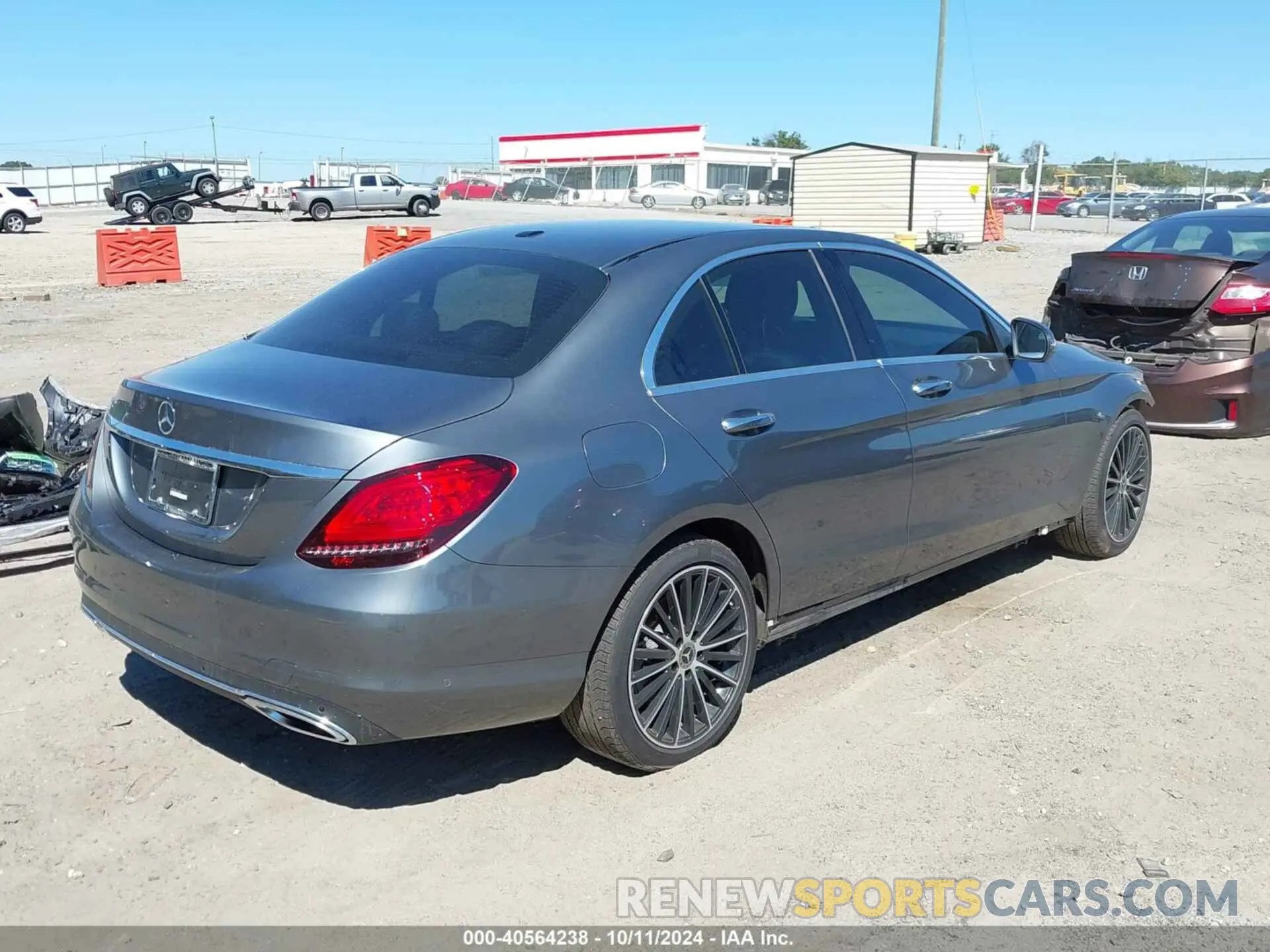4 Фотография поврежденного автомобиля 55SWF8DB0LU328414 MERCEDES-BENZ C 300 2020