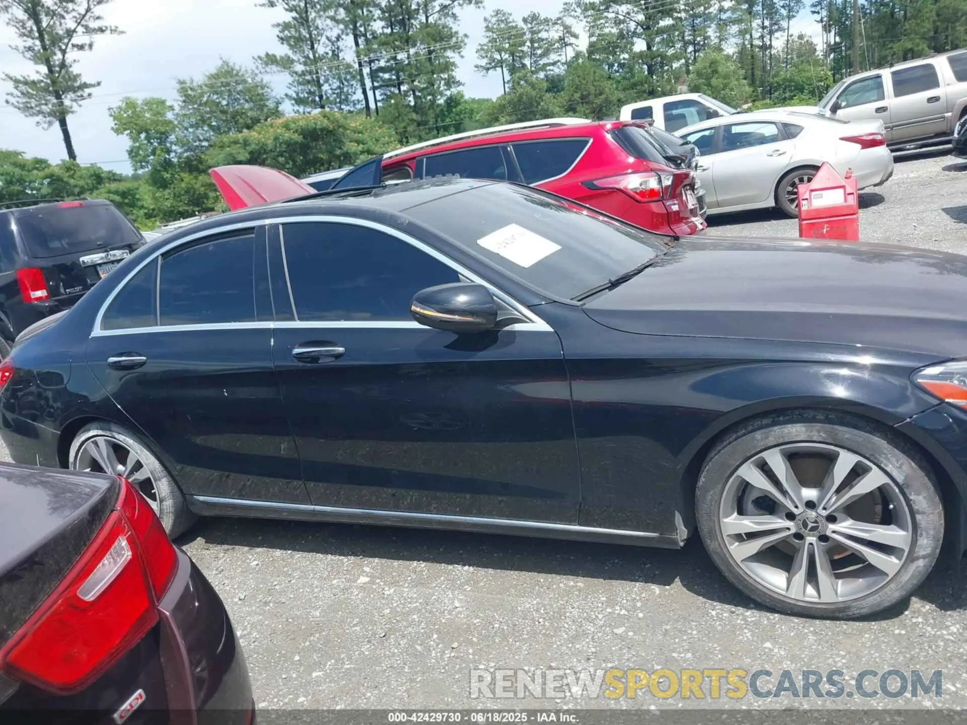 12 Photograph of a damaged car 55SWF8DB3LU432363 MERCEDES-BENZ C 300 2020
