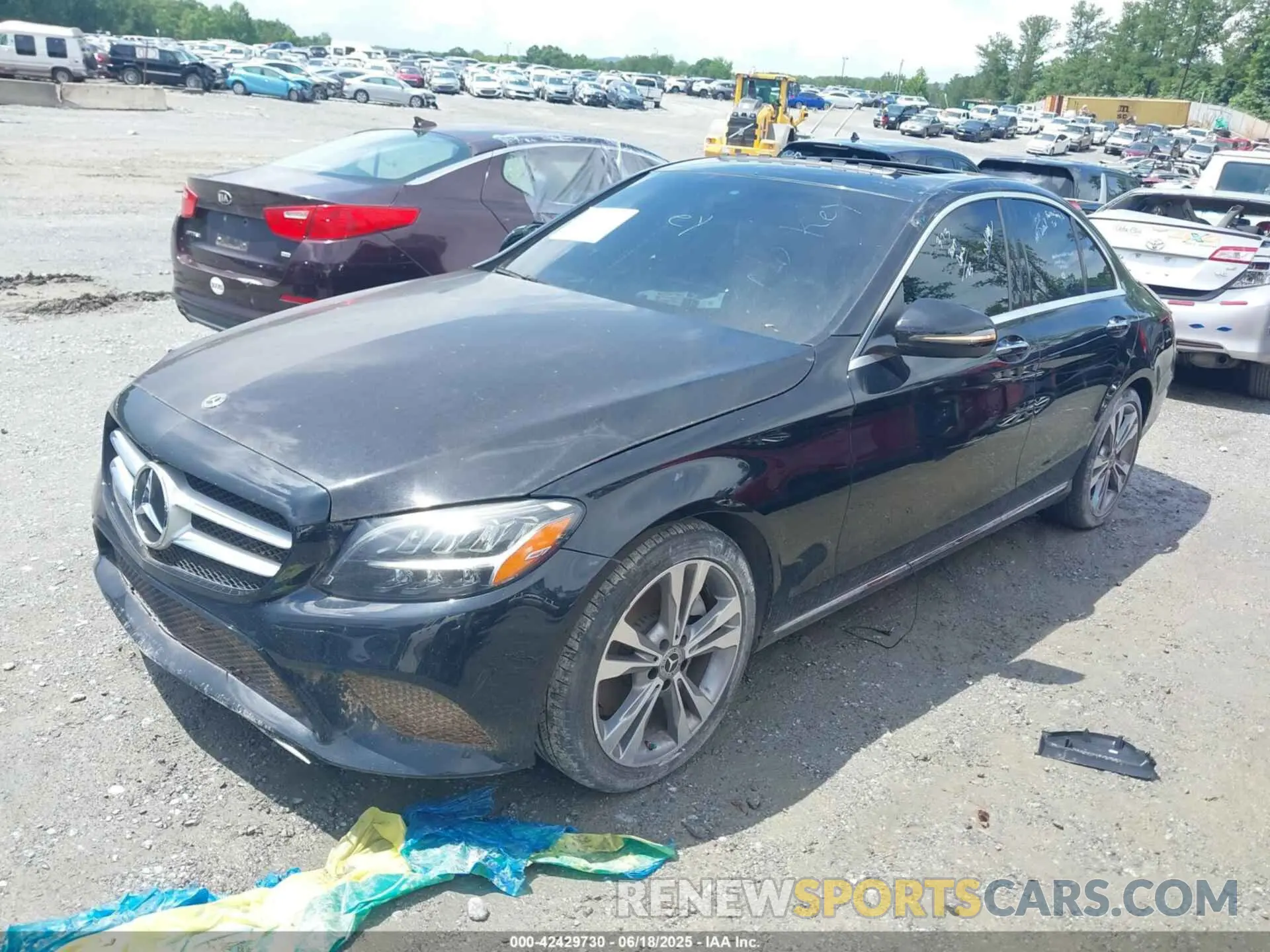 2 Photograph of a damaged car 55SWF8DB3LU432363 MERCEDES-BENZ C 300 2020