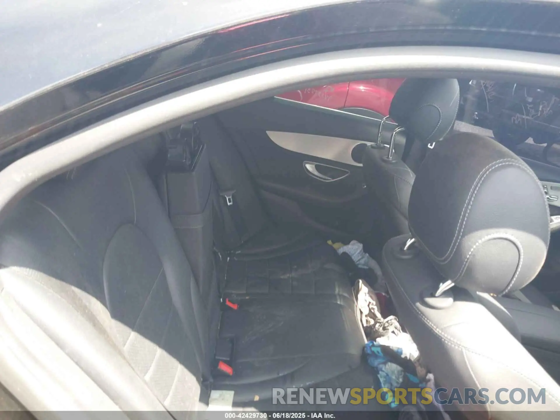 8 Photograph of a damaged car 55SWF8DB3LU432363 MERCEDES-BENZ C 300 2020