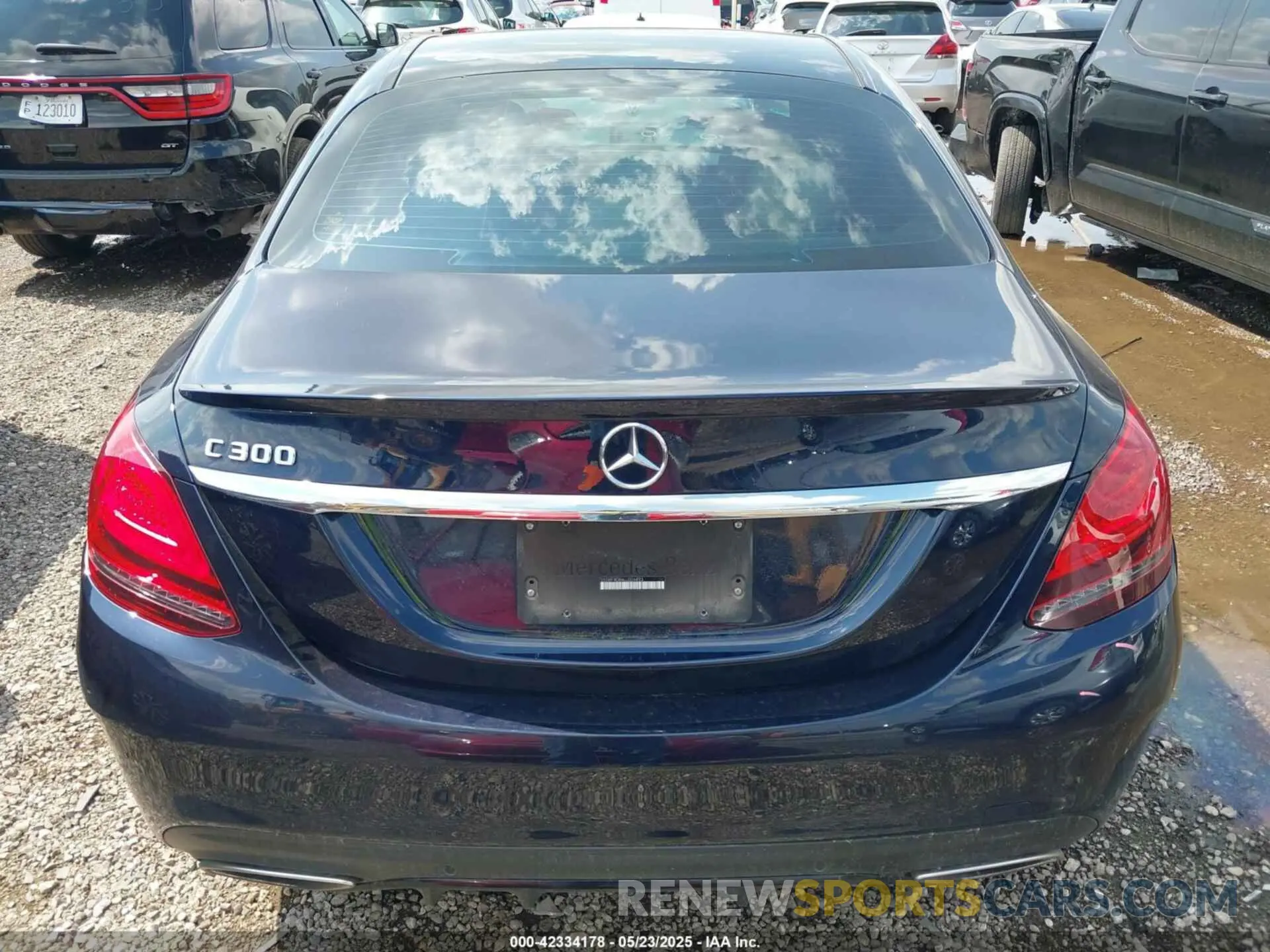 17 Фотография поврежденного автомобиля 55SWF8DB6LU326893 MERCEDES-BENZ C 300 2020