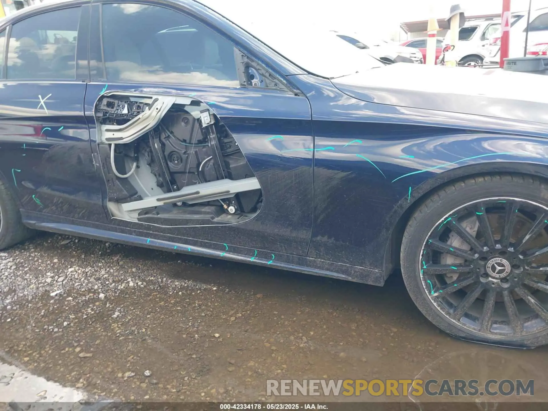 6 Фотография поврежденного автомобиля 55SWF8DB6LU326893 MERCEDES-BENZ C 300 2020