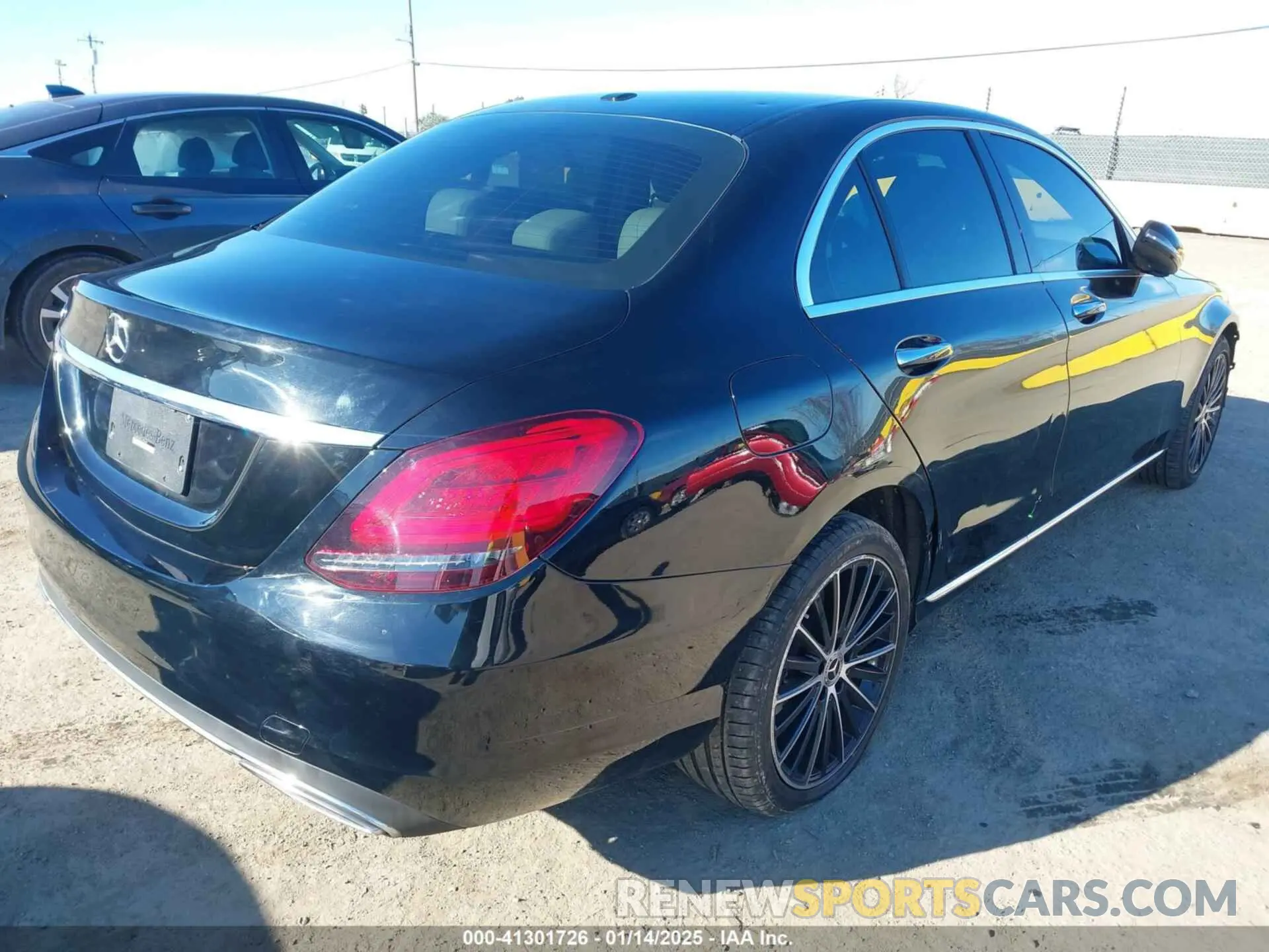 4 Фотография поврежденного автомобиля 55SWF8DB9LU325849 MERCEDES-BENZ C 300 2020