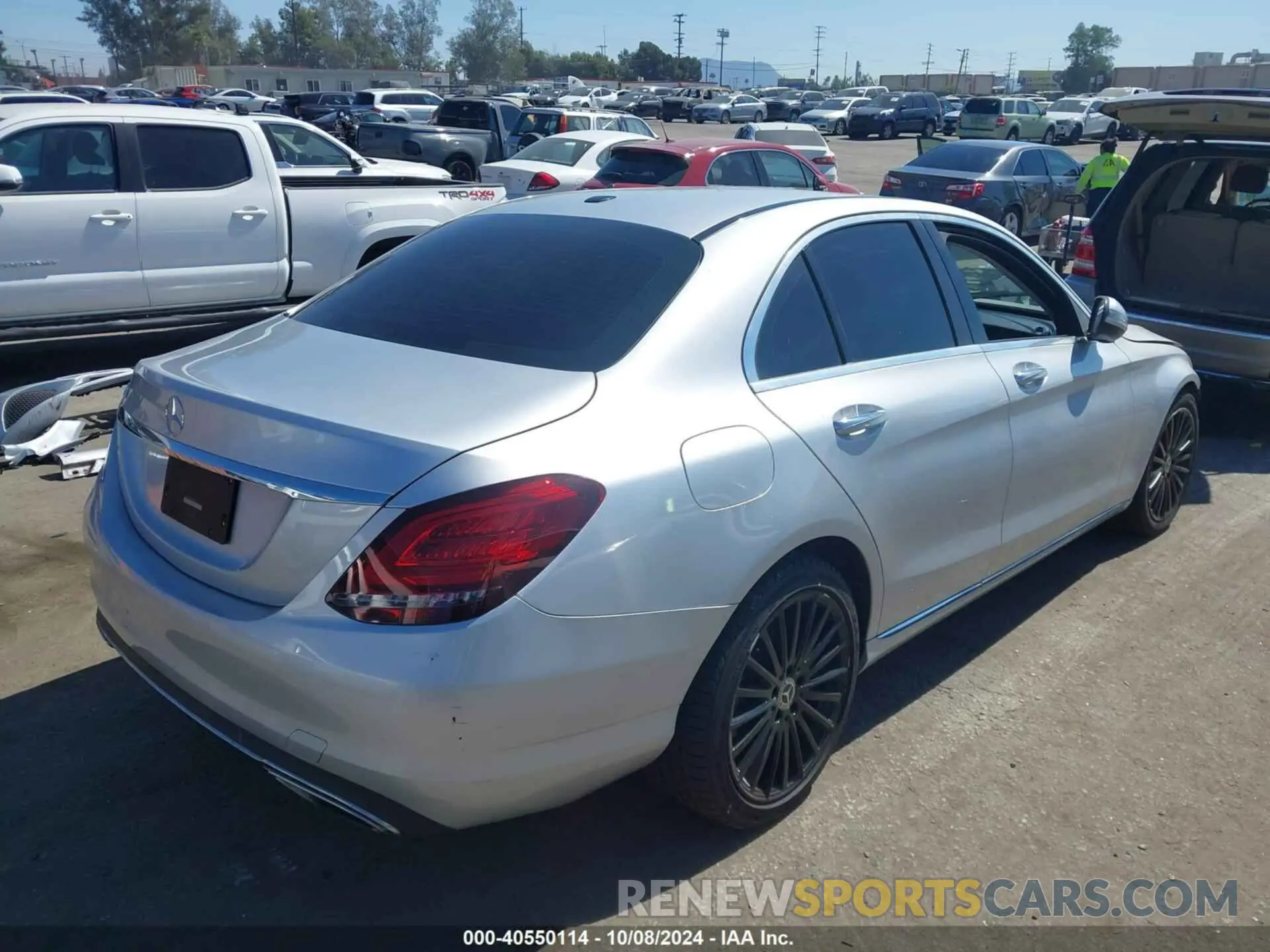 4 Фотография поврежденного автомобиля 55SWF8DBXLU325441 MERCEDES-BENZ C 300 2020