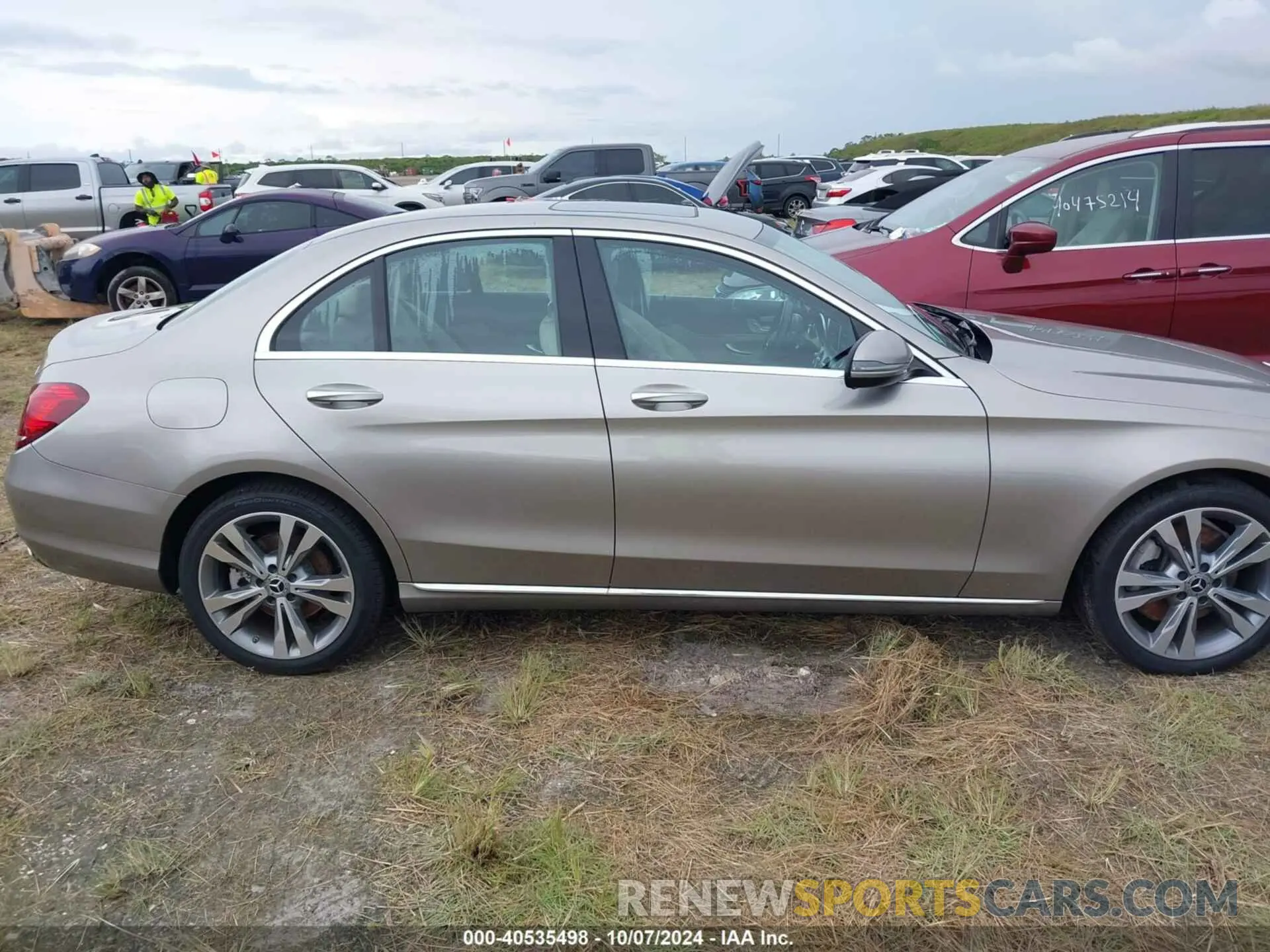 13 Фотография поврежденного автомобиля 55SWF8EB5LU324485 MERCEDES-BENZ C 300 2020