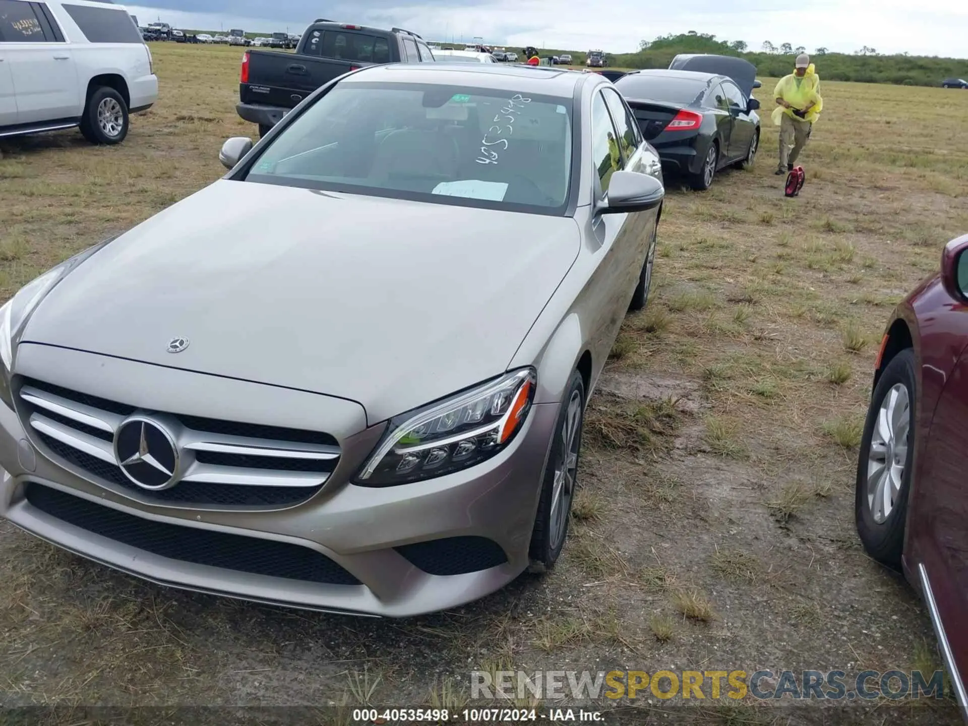 2 Фотография поврежденного автомобиля 55SWF8EB5LU324485 MERCEDES-BENZ C 300 2020