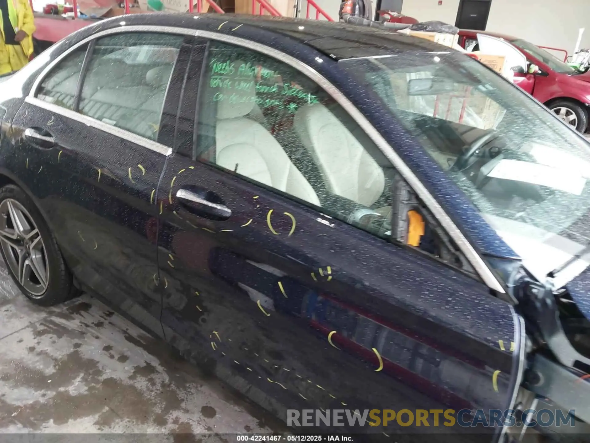 14 Photograph of a damaged car 55SWF8EB7LU323421 MERCEDES-BENZ C 300 2020