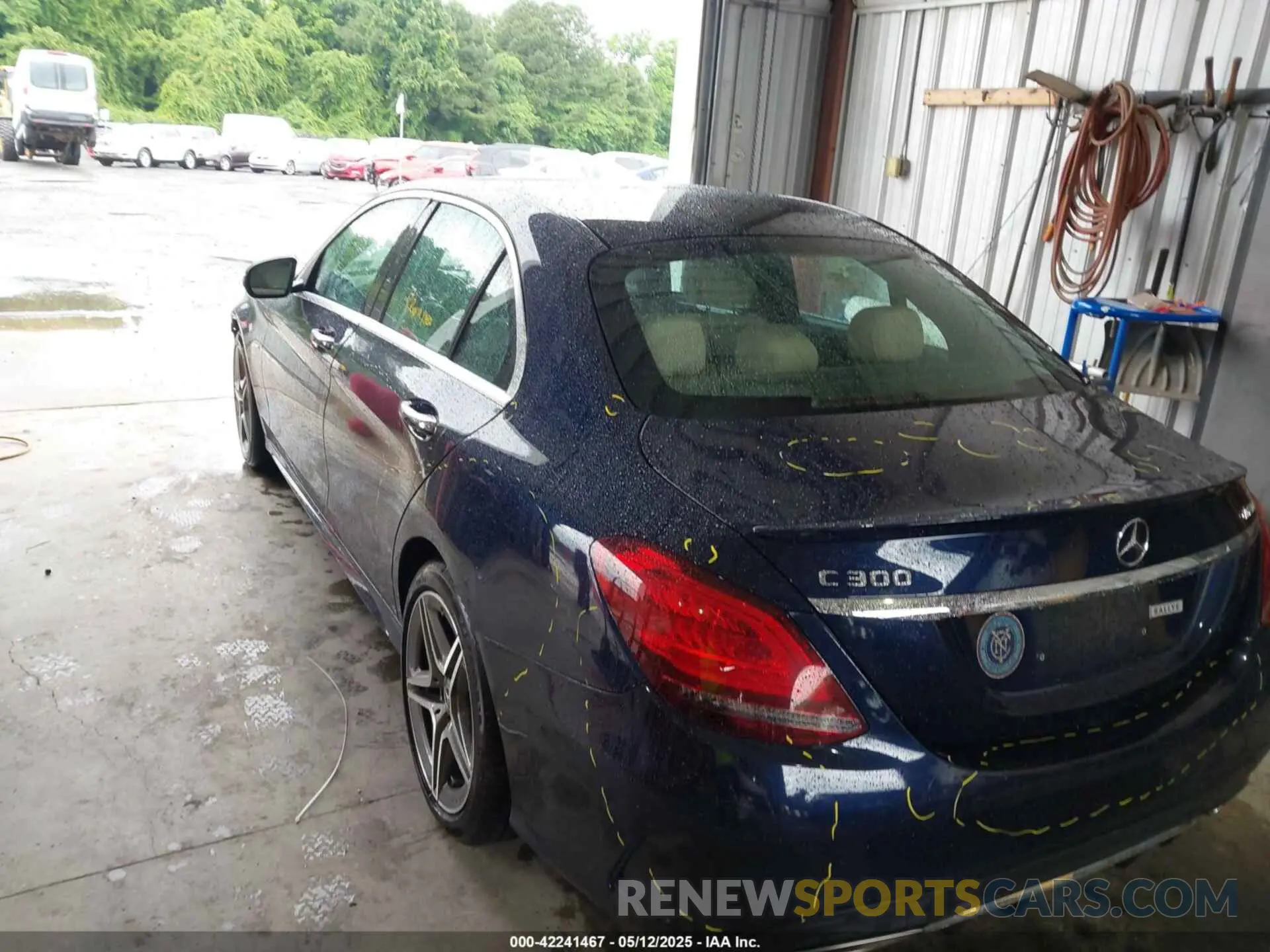 3 Photograph of a damaged car 55SWF8EB7LU323421 MERCEDES-BENZ C 300 2020