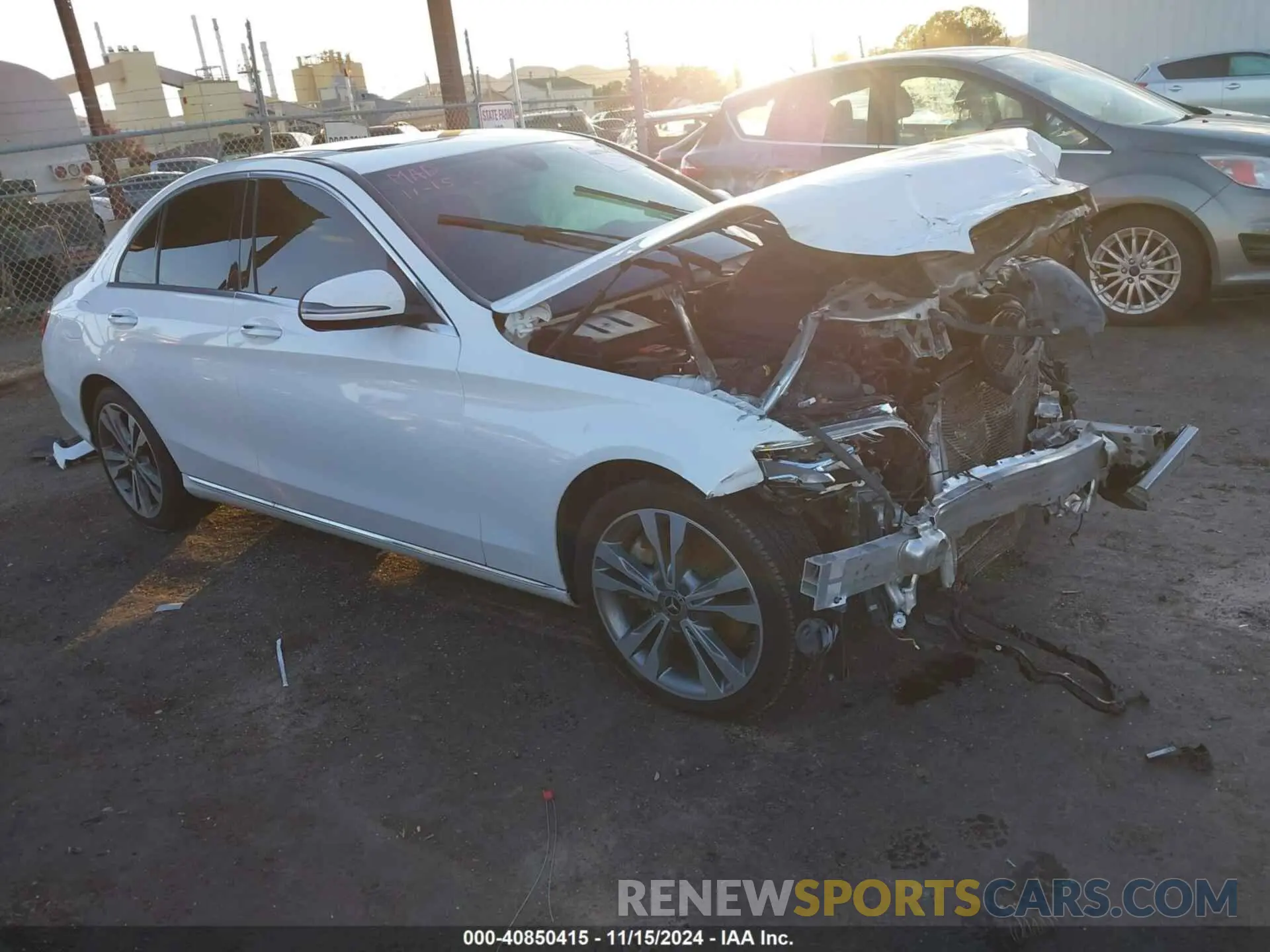 1 Photograph of a damaged car W1KWF8DB0LR572467 MERCEDES-BENZ C 300 2020