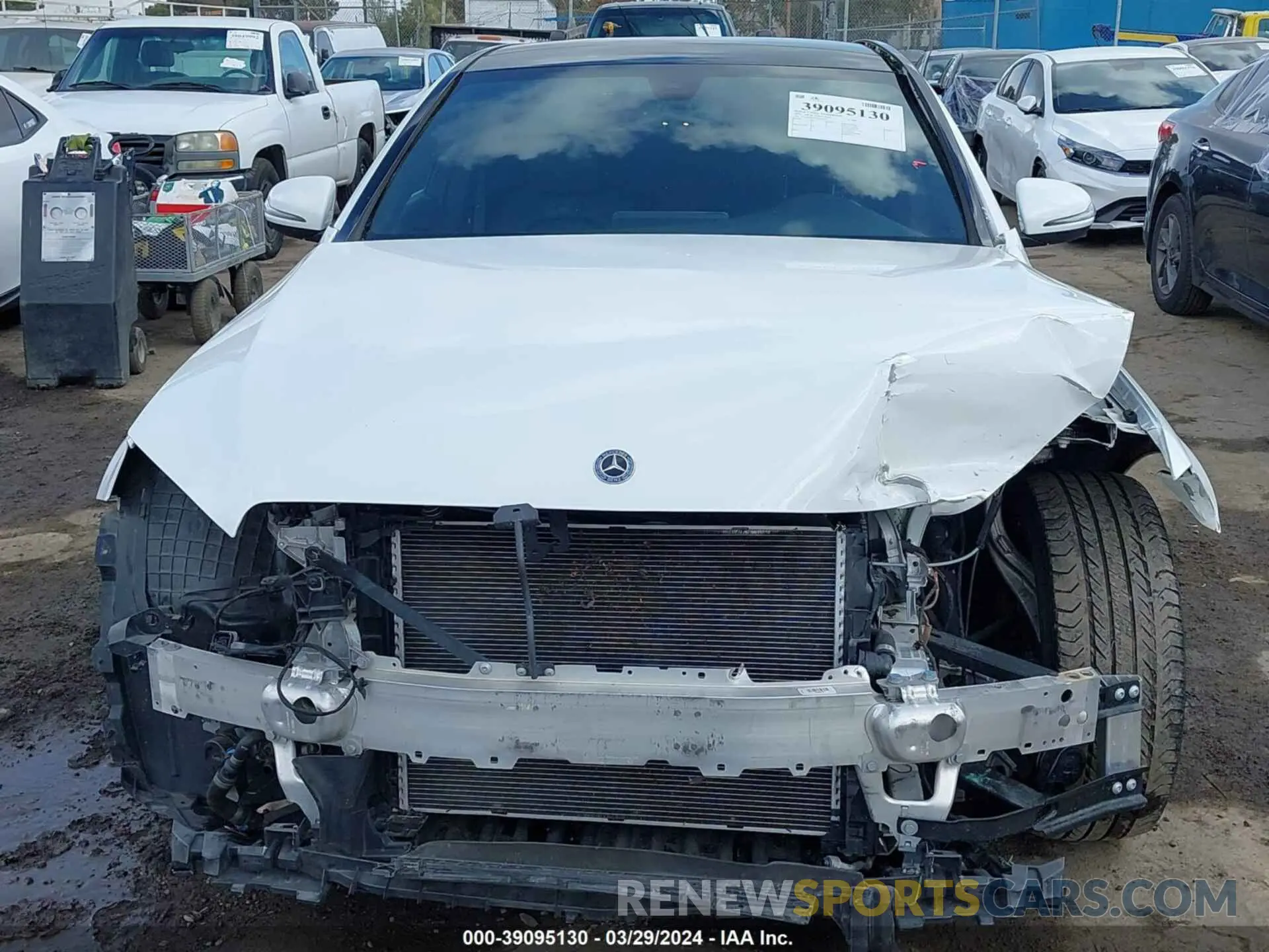 13 Фотография поврежденного автомобиля W1KWF8DB0LR590564 MERCEDES-BENZ C 300 2020