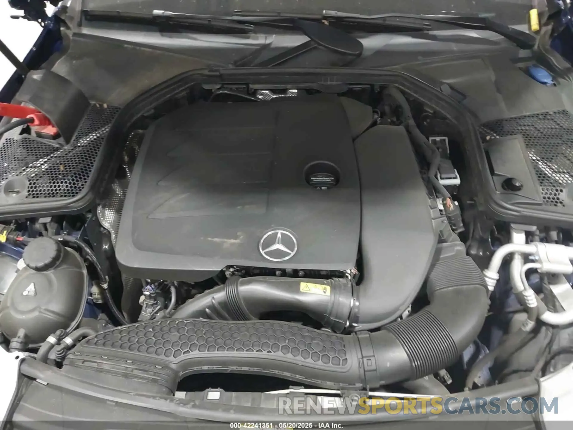 10 Фотография поврежденного автомобиля W1KWF8DB5LR569967 MERCEDES-BENZ C 300 2020