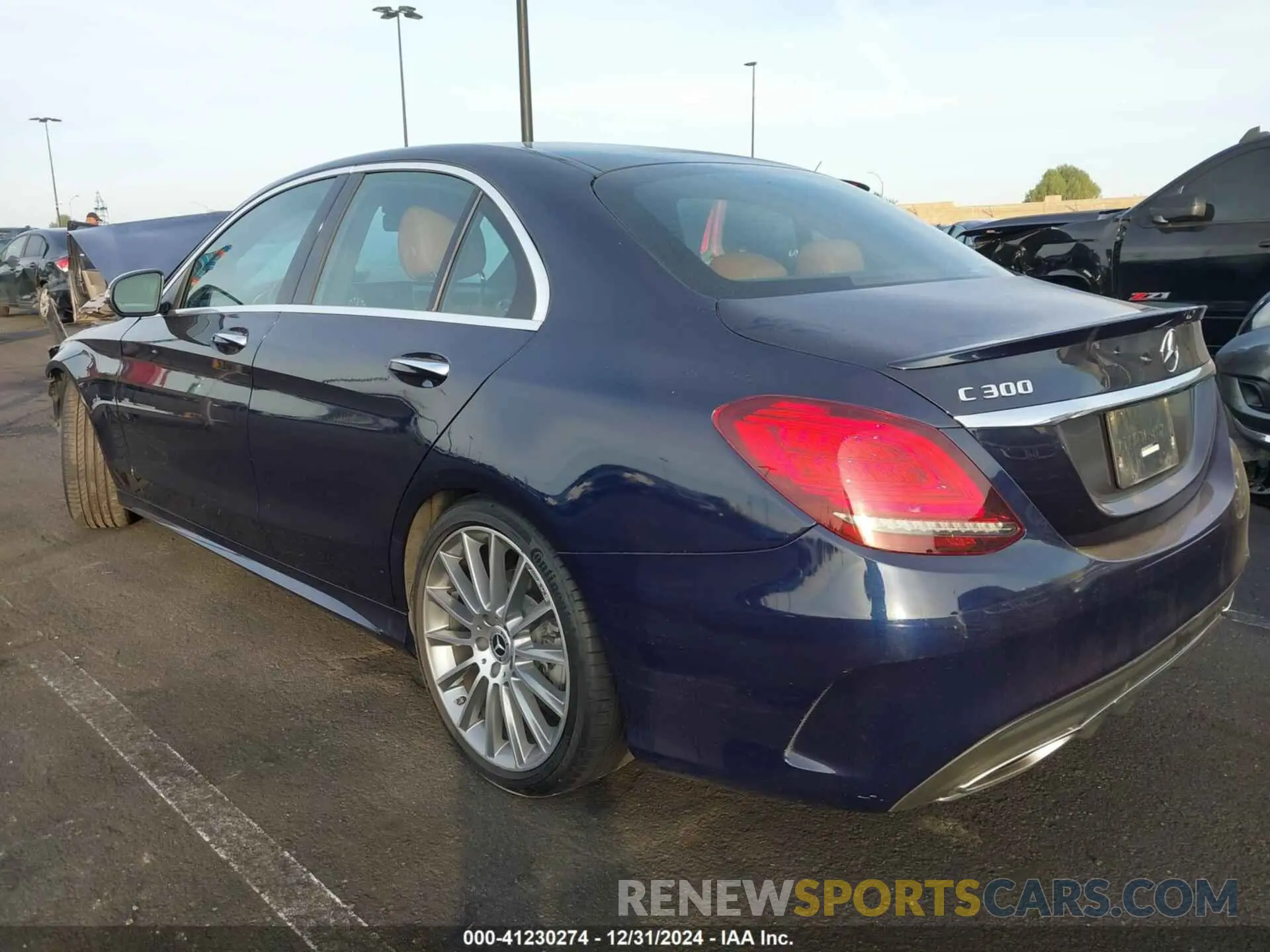 3 Фотография поврежденного автомобиля W1KWF8DB5LR594139 MERCEDES-BENZ C 300 2020