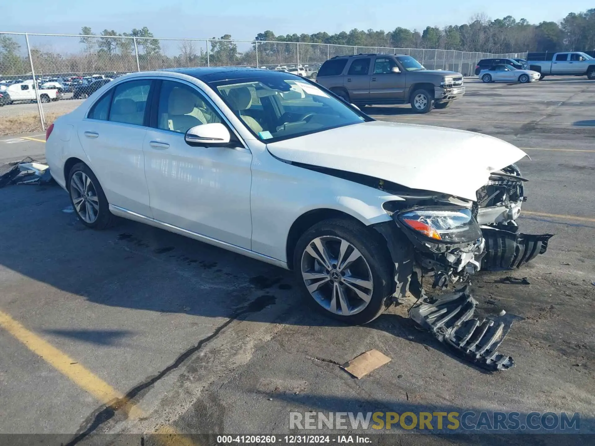 1 Photograph of a damaged car W1KWF8EB0LR596007 MERCEDES-BENZ C 300 2020