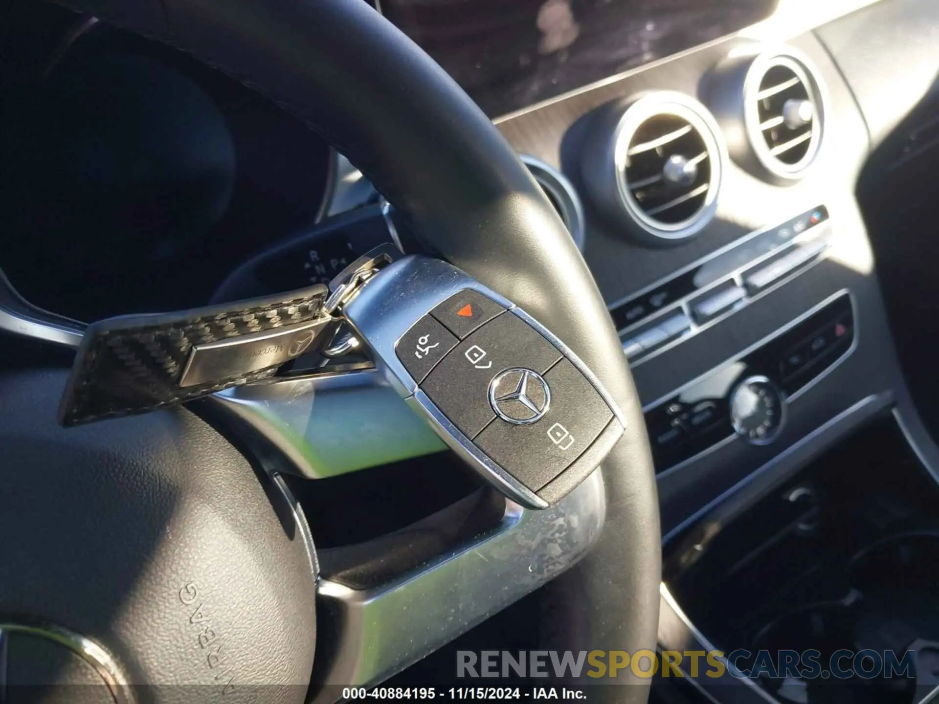 11 Photograph of a damaged car W1KWF8EB3LR593778 MERCEDES-BENZ C 300 2020
