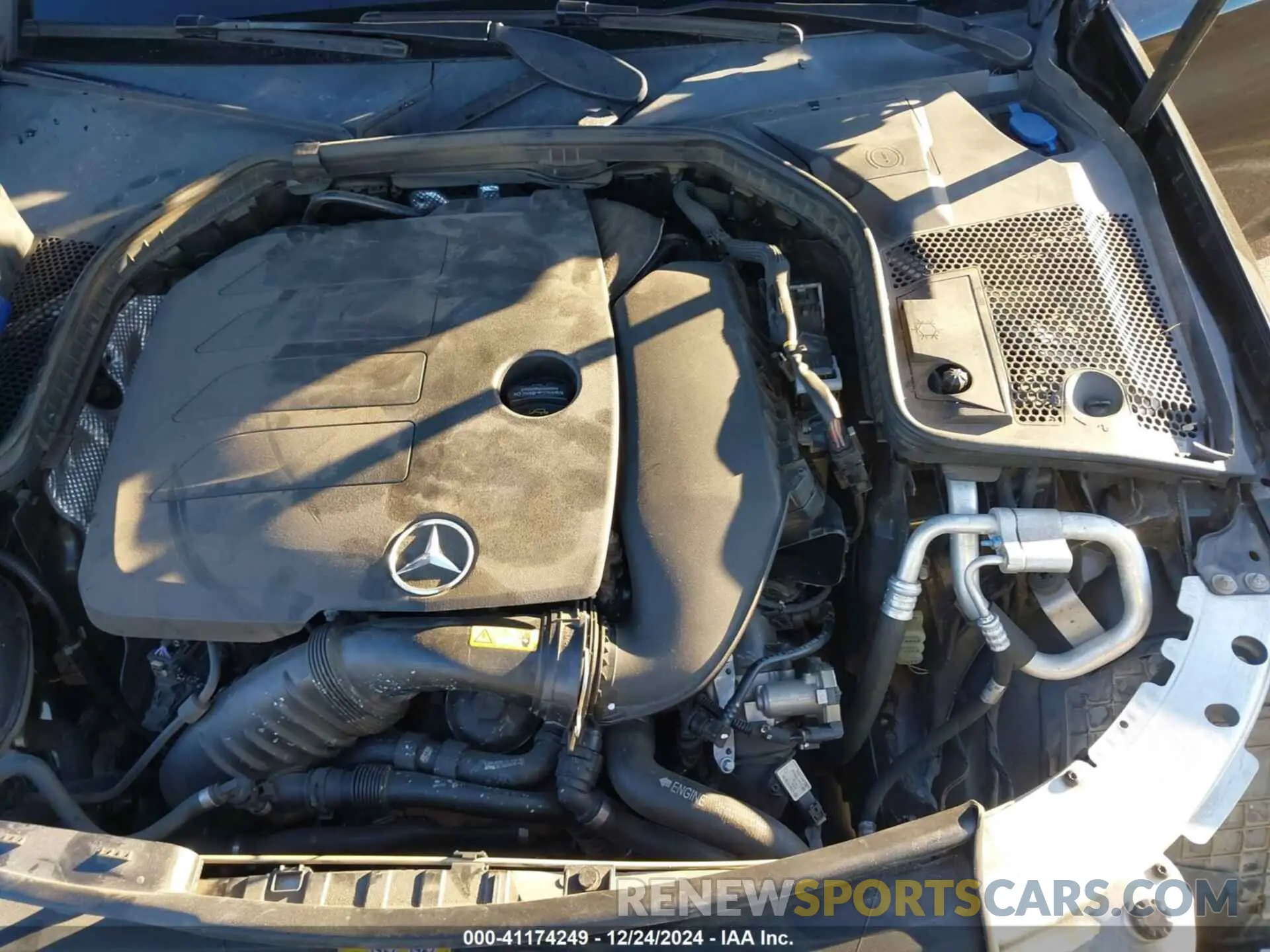 10 Photograph of a damaged car WDDWF8DB3LR526373 MERCEDES-BENZ C 300 2020