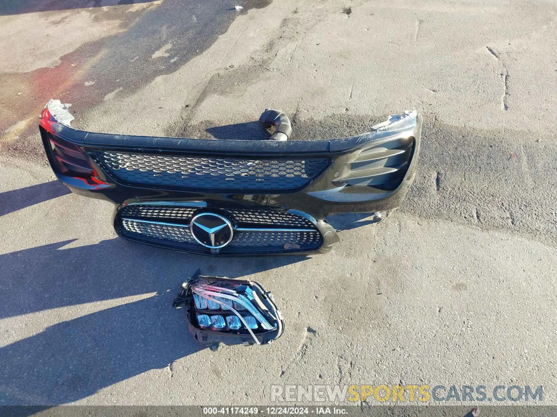 12 Photograph of a damaged car WDDWF8DB3LR526373 MERCEDES-BENZ C 300 2020