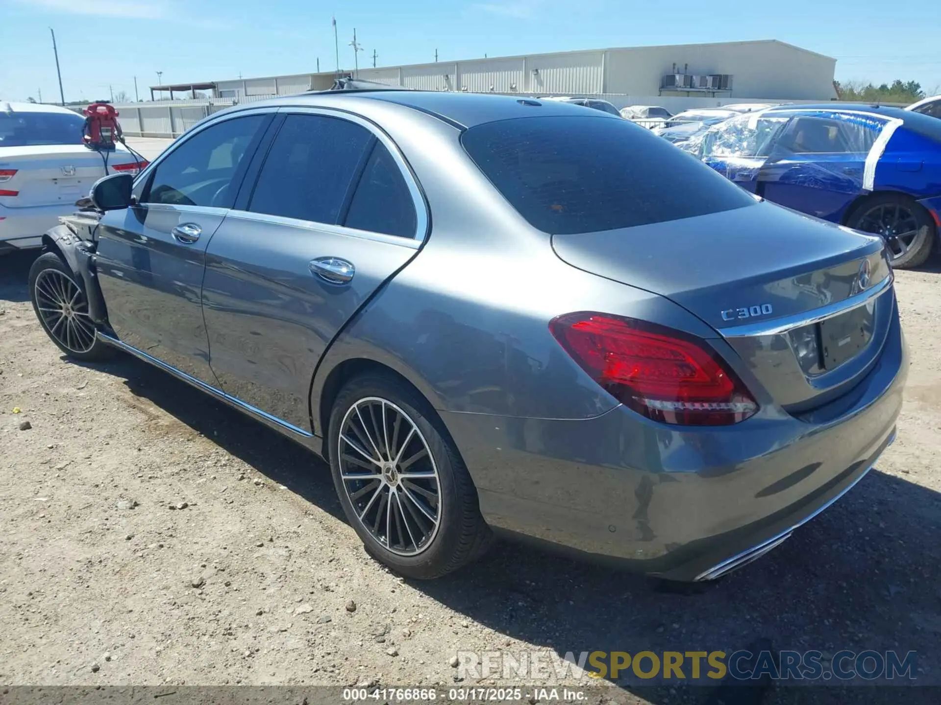 3 Photograph of a damaged car WDDWF8DB4LR528911 MERCEDES-BENZ C 300 2020
