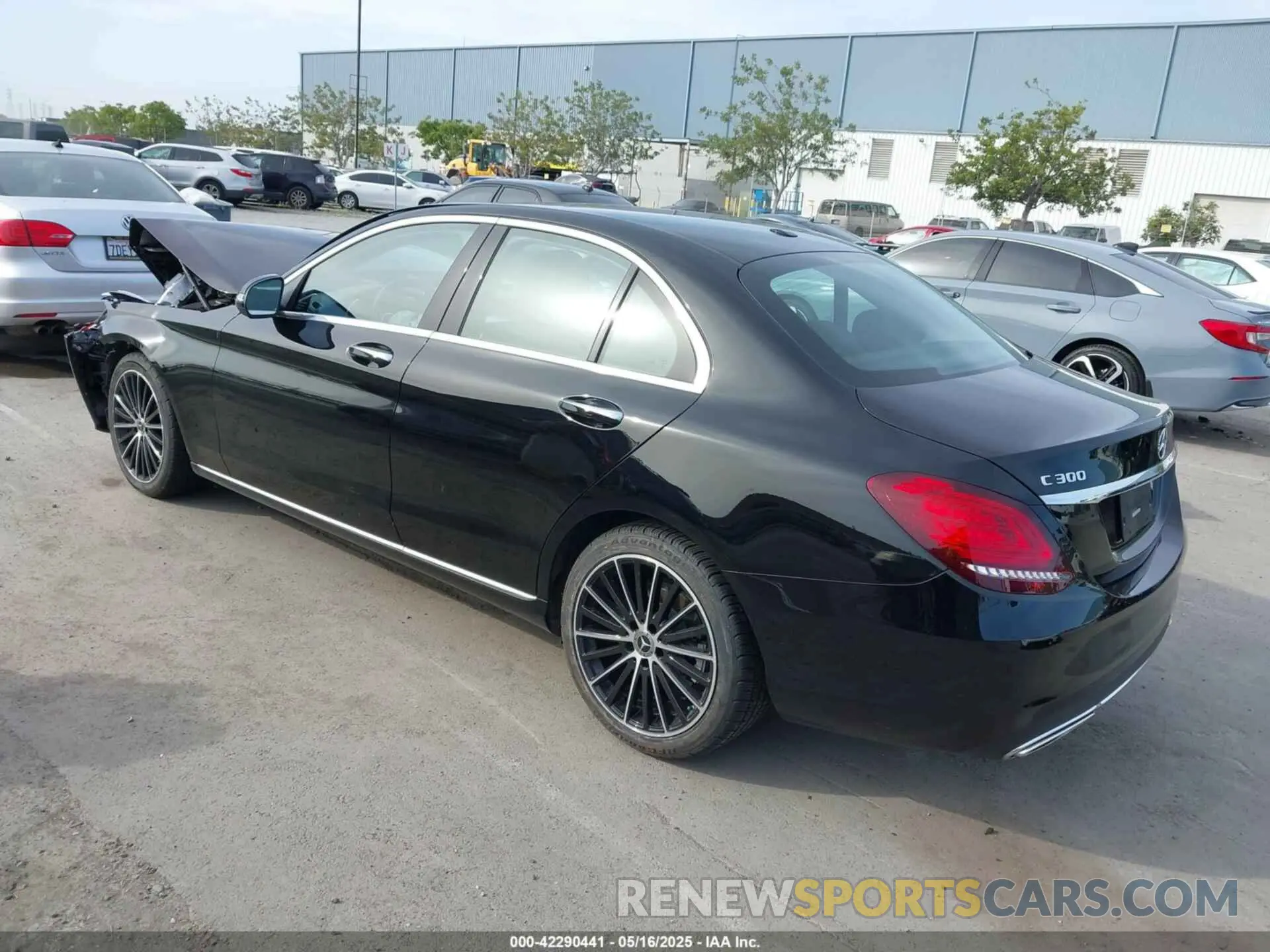 3 Photograph of a damaged car WDDWF8DB5LR539187 MERCEDES-BENZ C 300 2020
