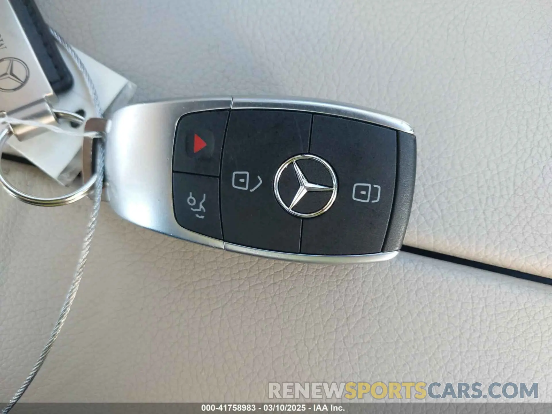 11 Фотография поврежденного автомобиля WDDWF8DB6LR559612 MERCEDES-BENZ C 300 2020