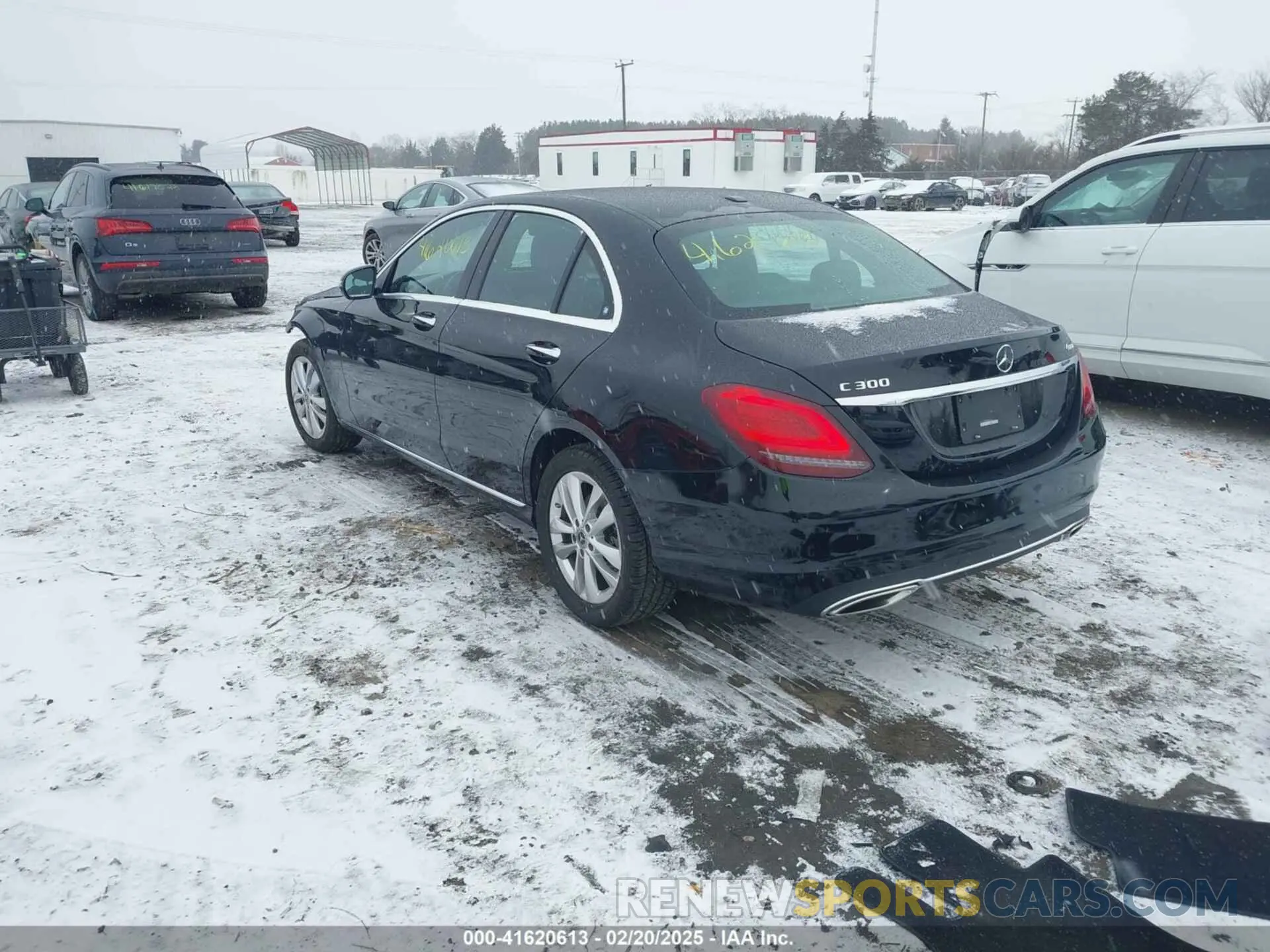 3 Photograph of a damaged car WDDWF8EB0LR560804 MERCEDES-BENZ C 300 2020