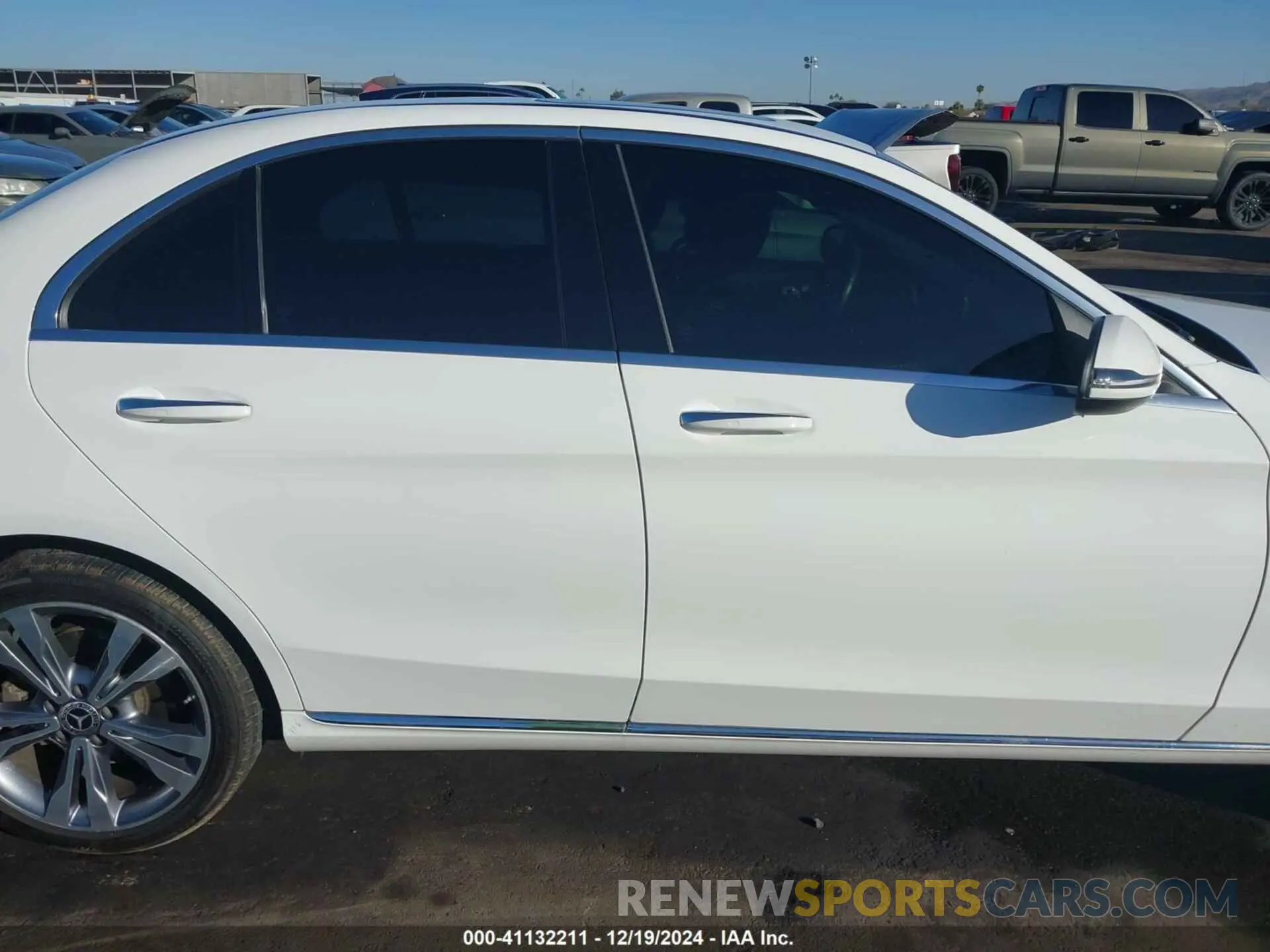 14 Фотография поврежденного автомобиля WDDWF8EB3LR522743 MERCEDES-BENZ C 300 2020