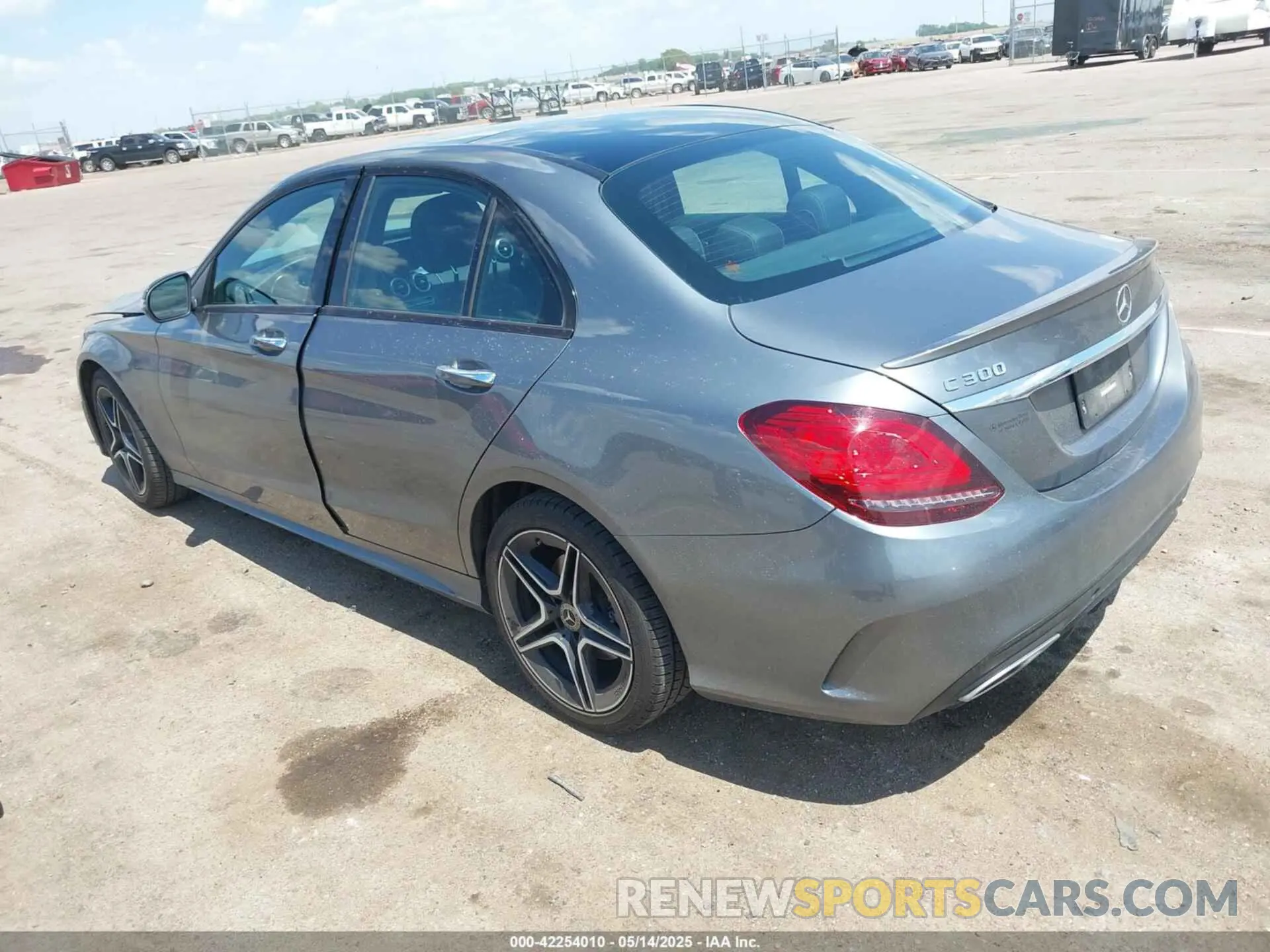3 Photograph of a damaged car WDDWF8EBXLR525624 MERCEDES-BENZ C 300 2020
