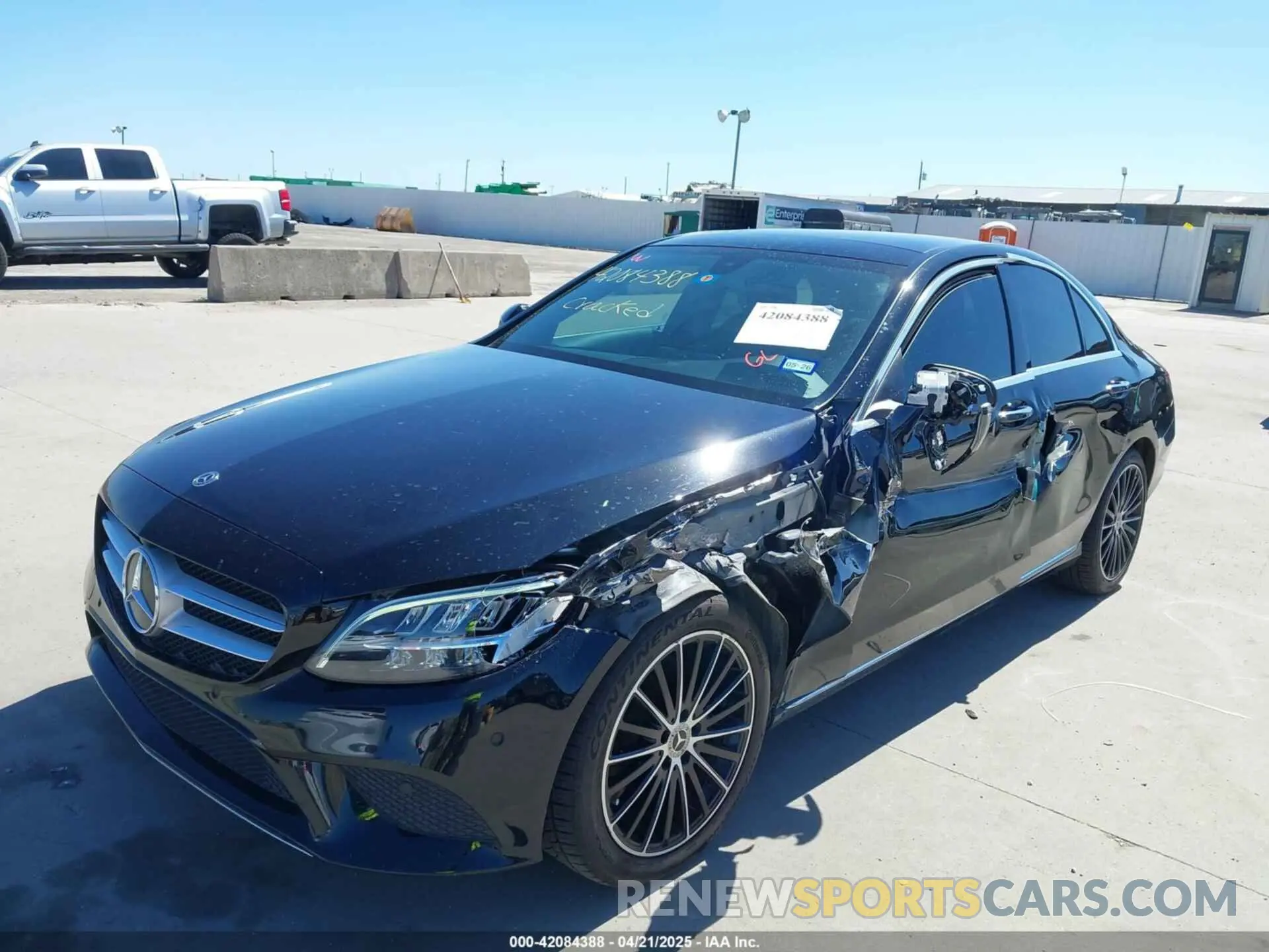 2 Фотография поврежденного автомобиля W1KWF8DB0MR618283 MERCEDES-BENZ C 300 2021