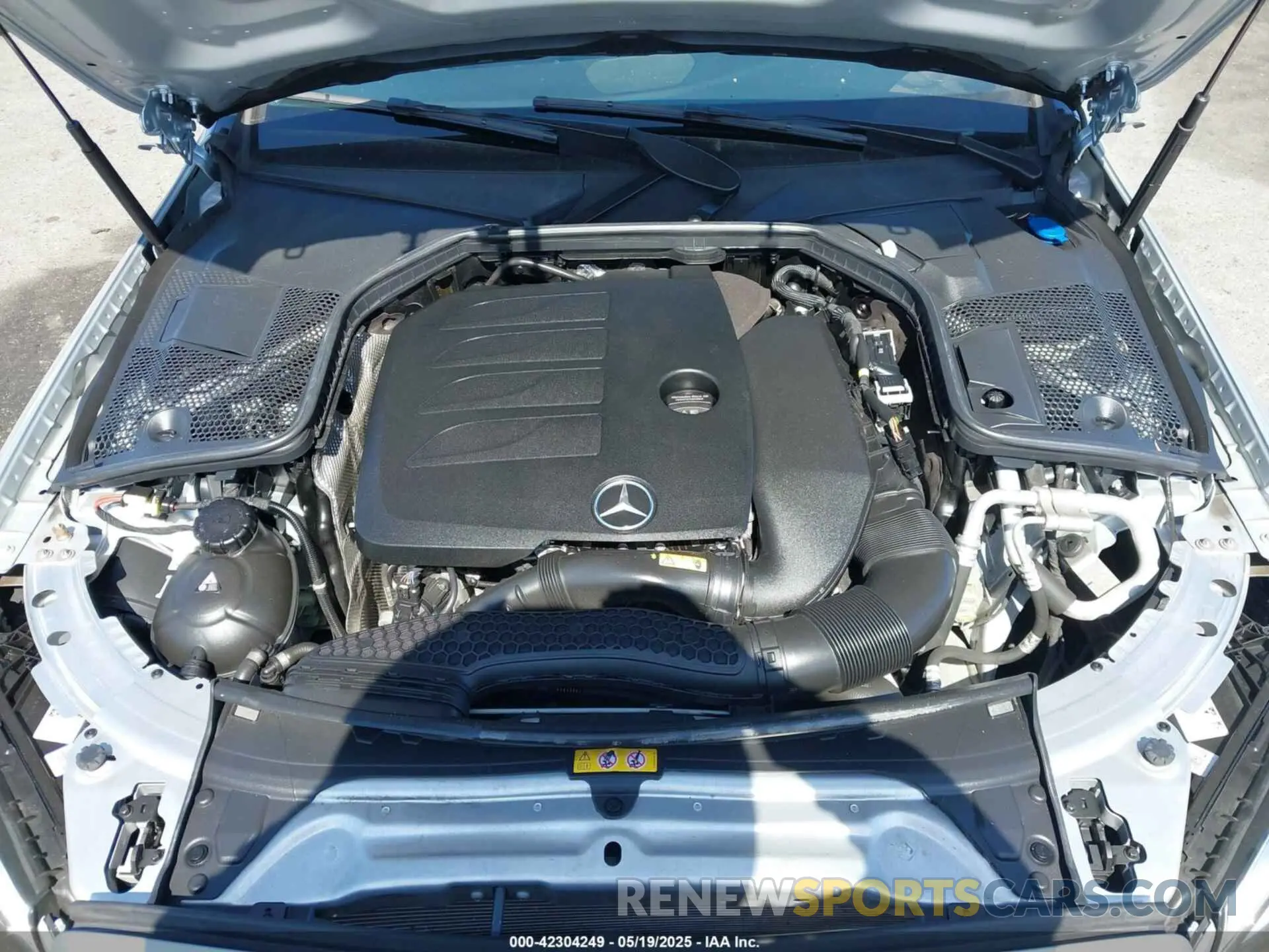 10 Photograph of a damaged car W1KWF8DB0MR634709 MERCEDES-BENZ C 300 2021