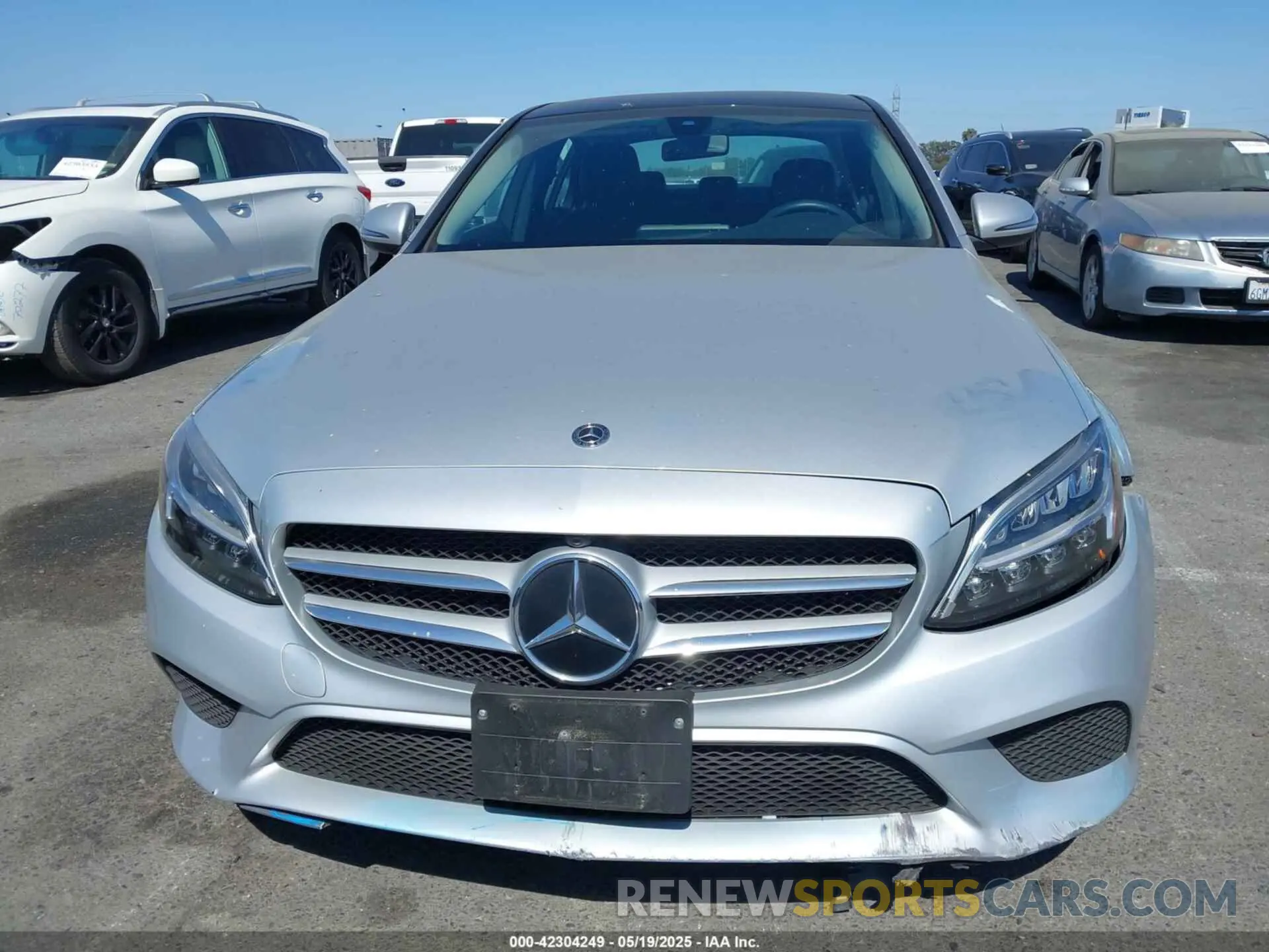 12 Photograph of a damaged car W1KWF8DB0MR634709 MERCEDES-BENZ C 300 2021