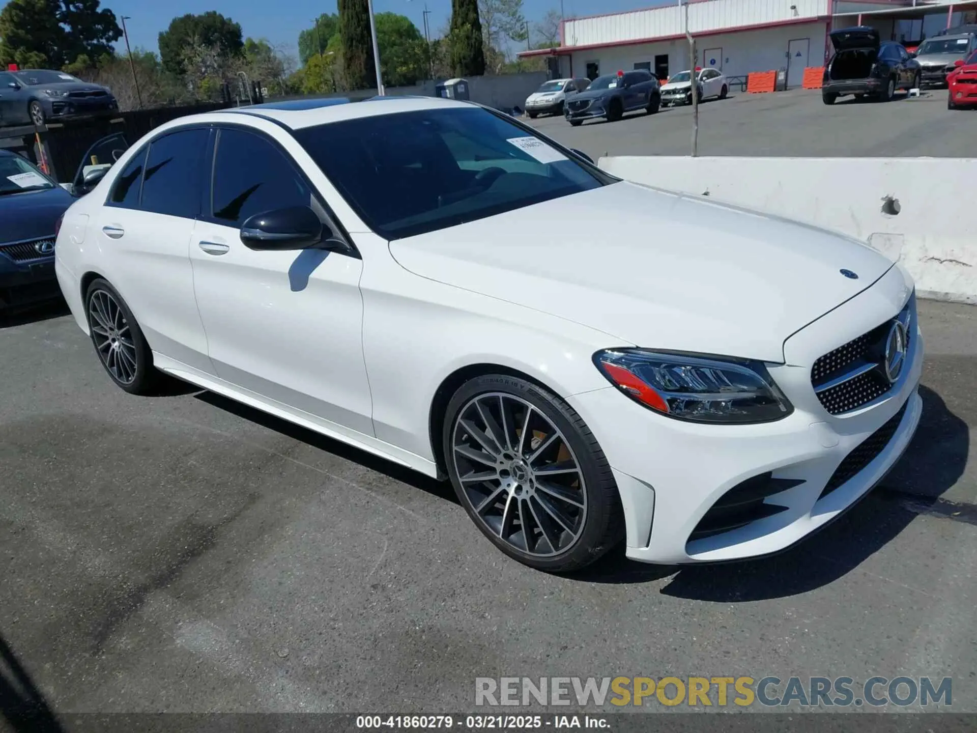 1 Photograph of a damaged car W1KWF8DB1MR607826 MERCEDES-BENZ C 300 2021