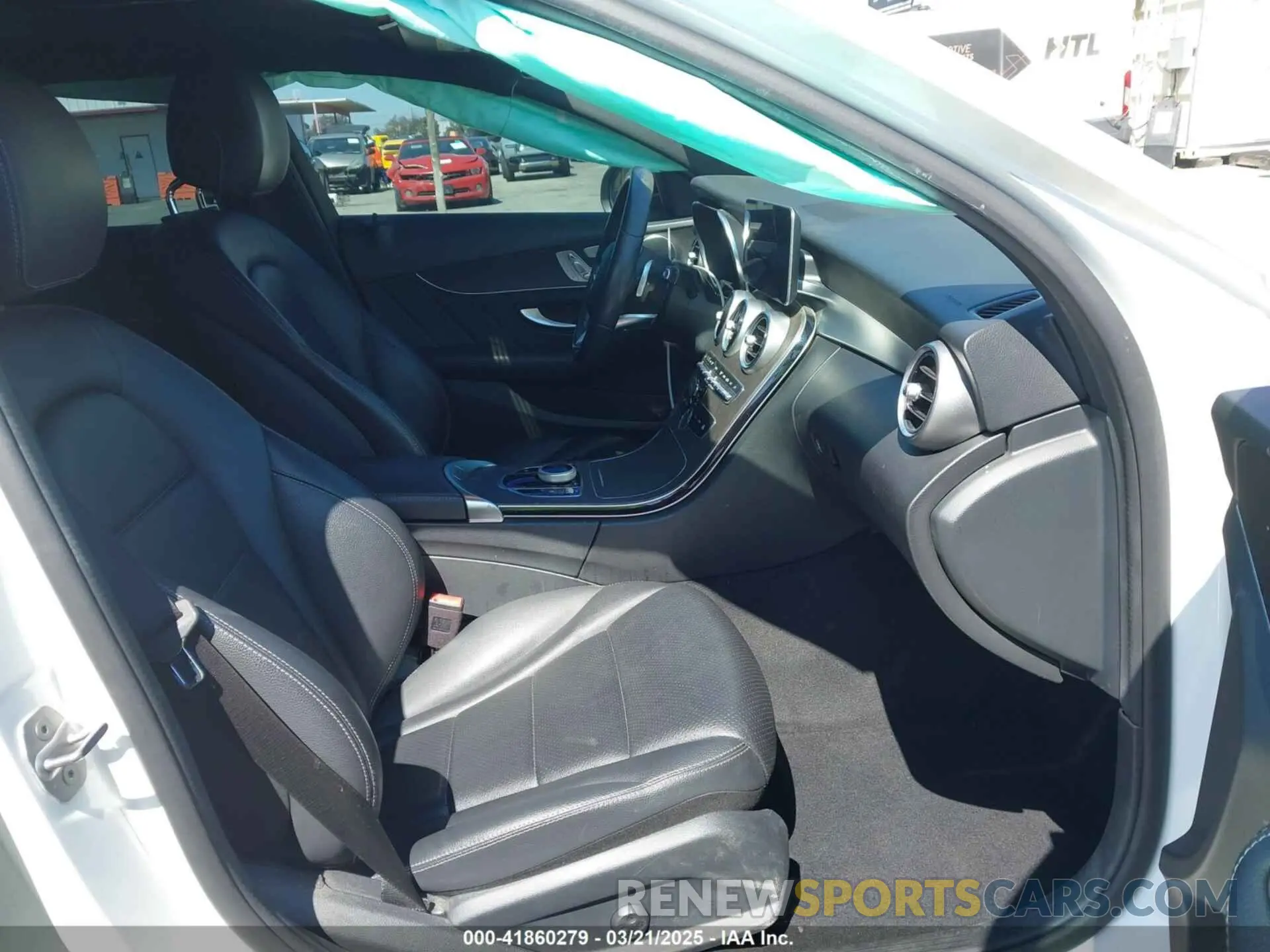 5 Photograph of a damaged car W1KWF8DB1MR607826 MERCEDES-BENZ C 300 2021