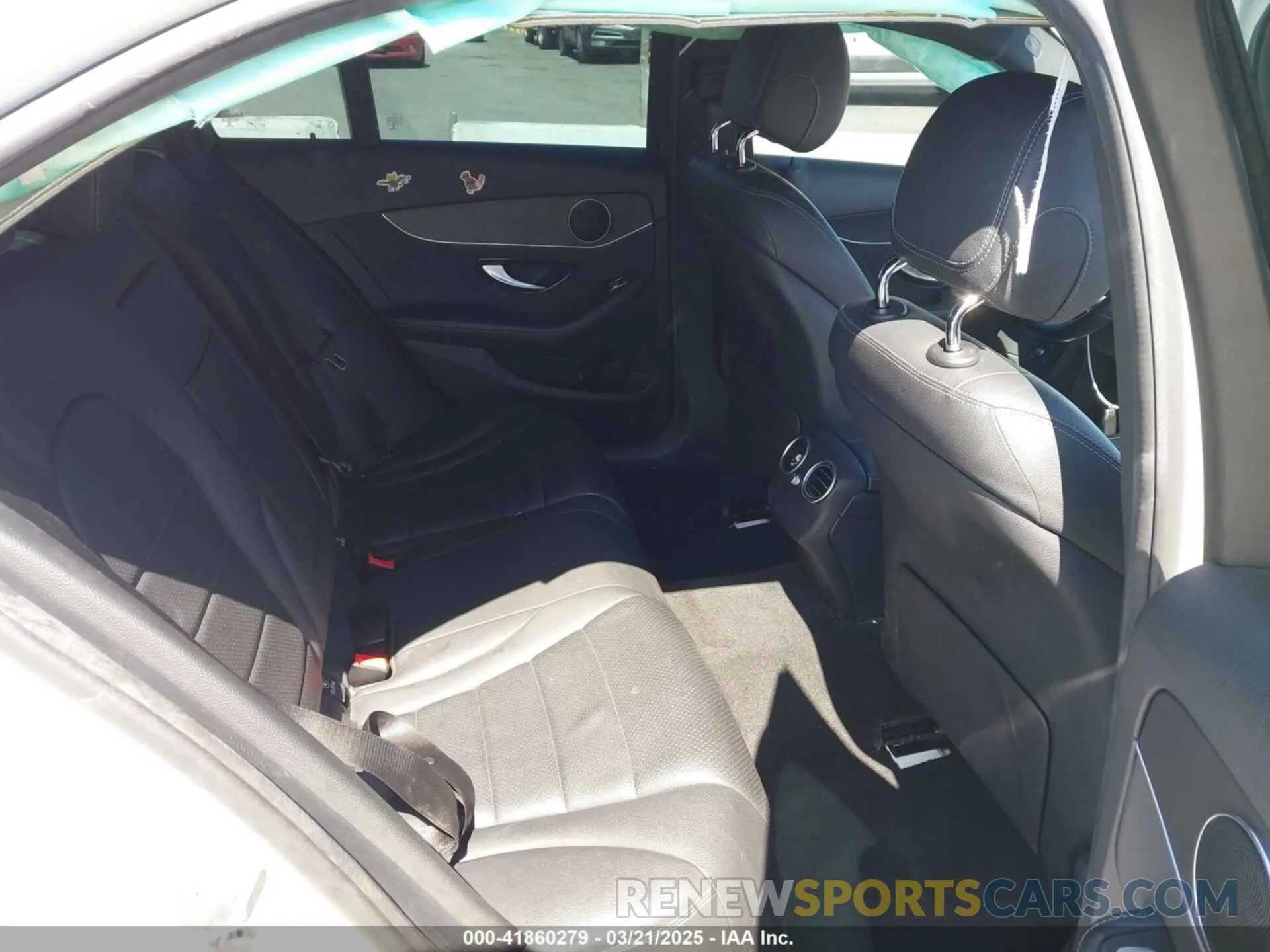 8 Photograph of a damaged car W1KWF8DB1MR607826 MERCEDES-BENZ C 300 2021