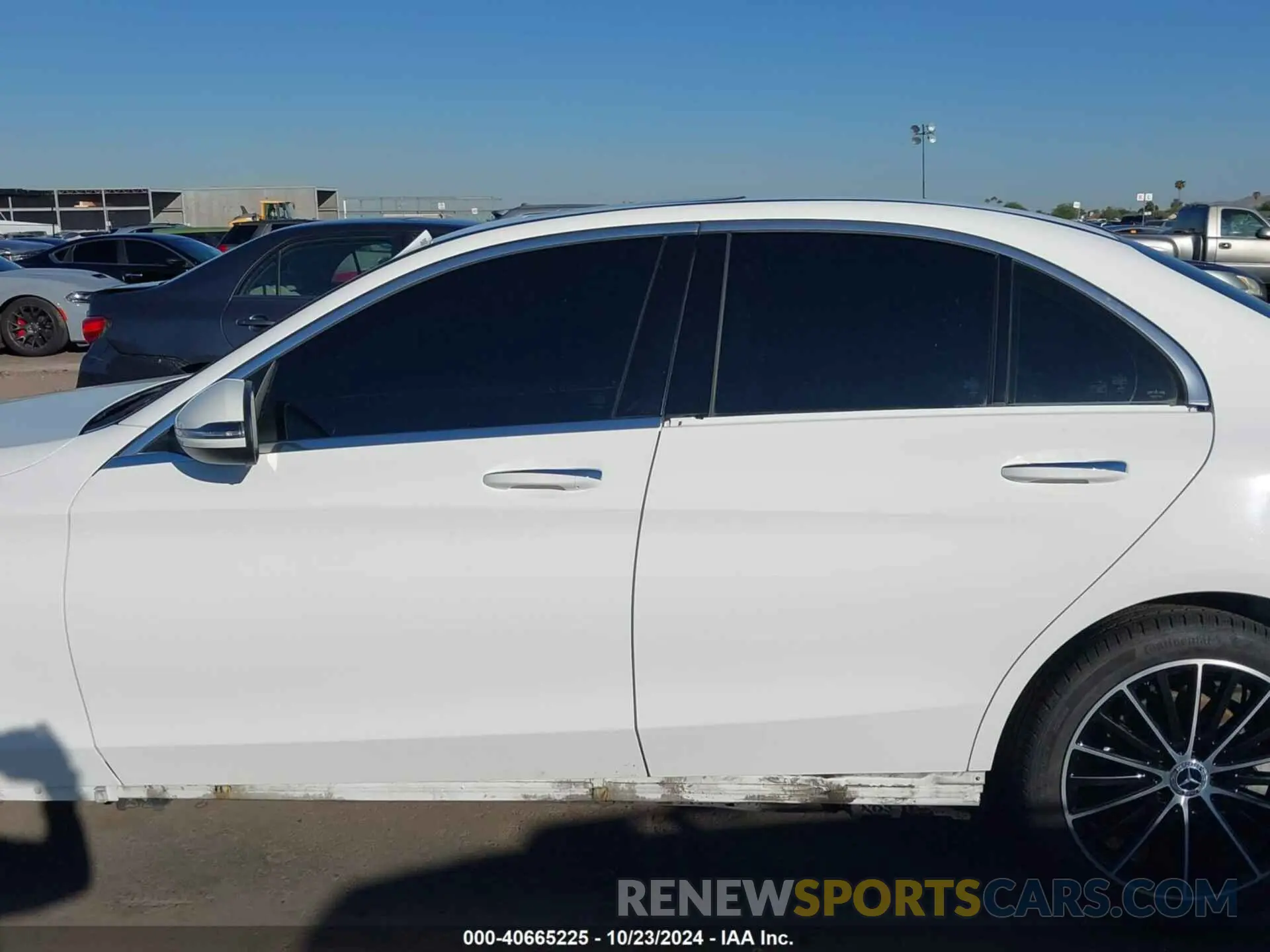 15 Фотография поврежденного автомобиля W1KWF8DB3MR625454 MERCEDES-BENZ C 300 2021