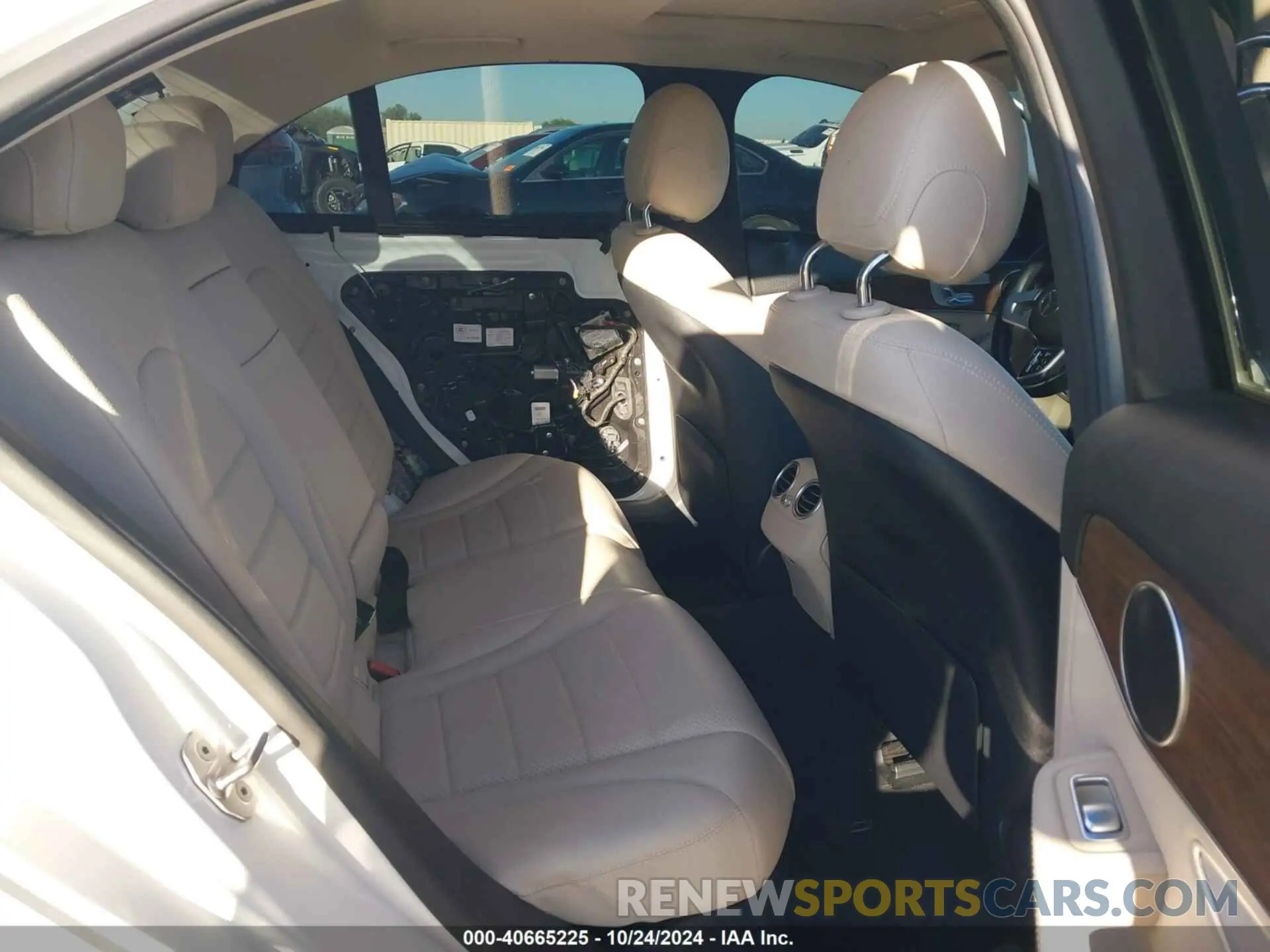 8 Фотография поврежденного автомобиля W1KWF8DB3MR625454 MERCEDES-BENZ C 300 2021