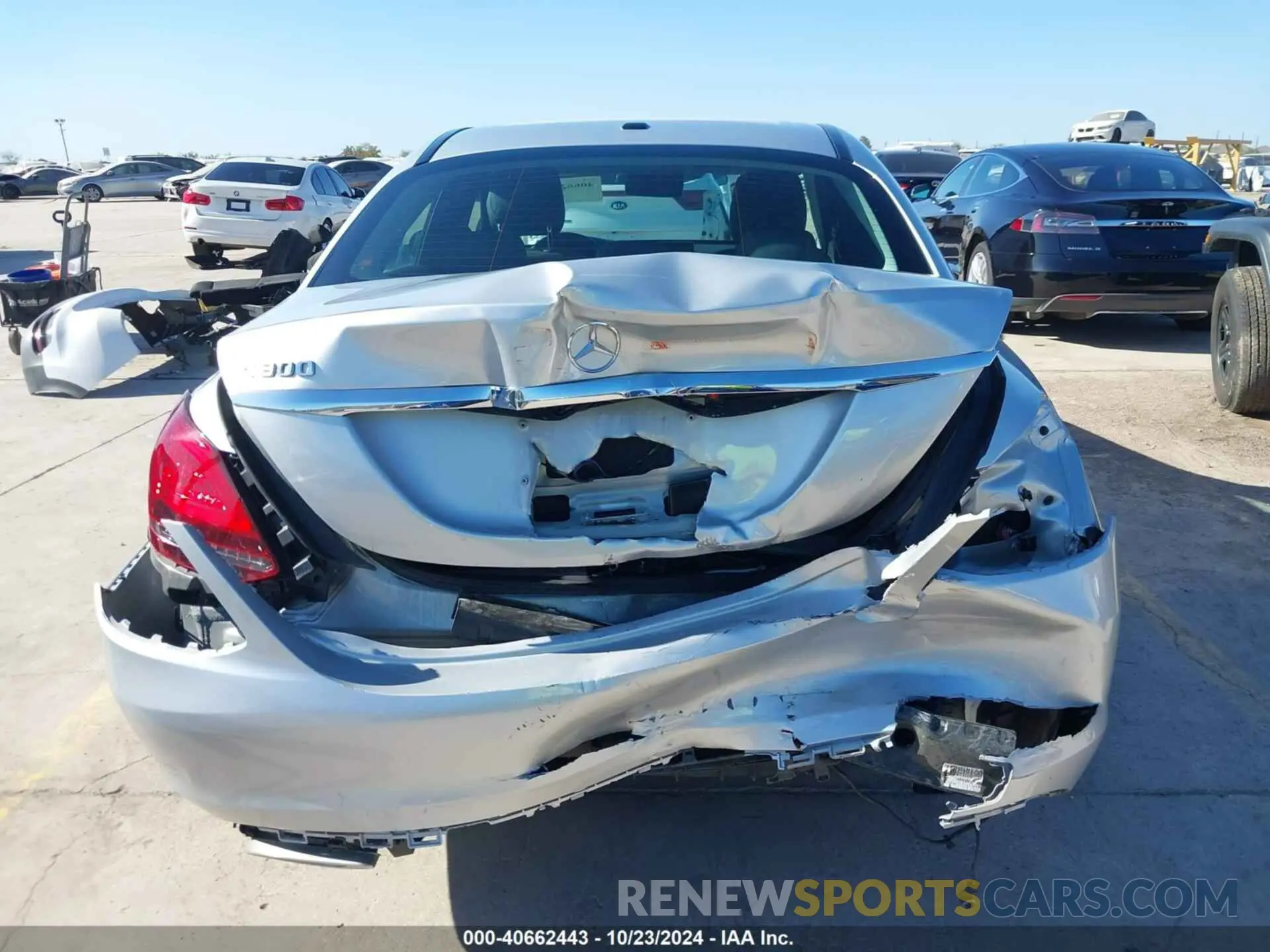 17 Photograph of a damaged car W1KWF8DB3MR651925 MERCEDES-BENZ C 300 2021