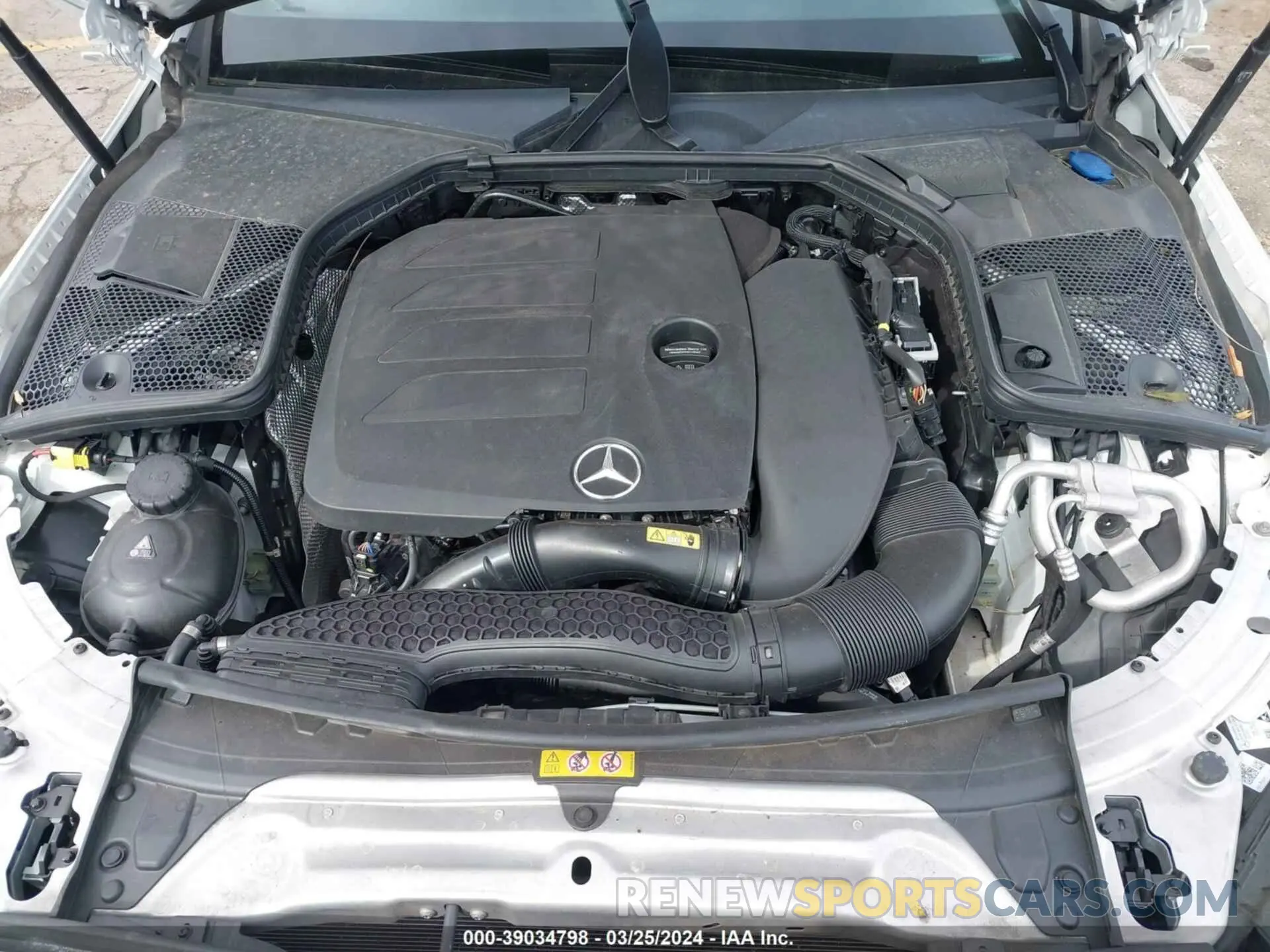 10 Photograph of a damaged car W1KWF8DB4MR635605 MERCEDES-BENZ C 300 2021