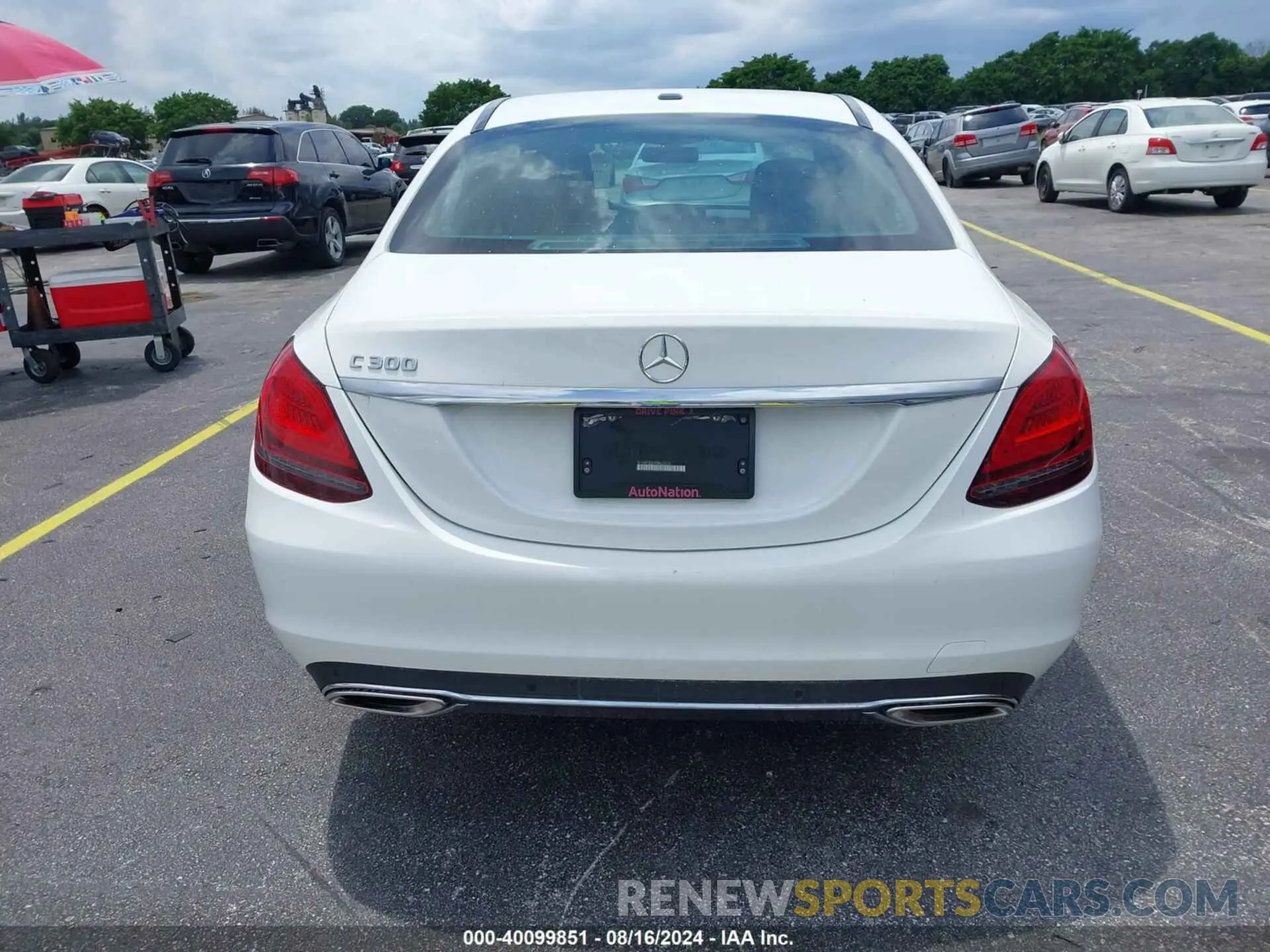 16 Photograph of a damaged car W1KWF8DB5MR625018 MERCEDES-BENZ C 300 2021