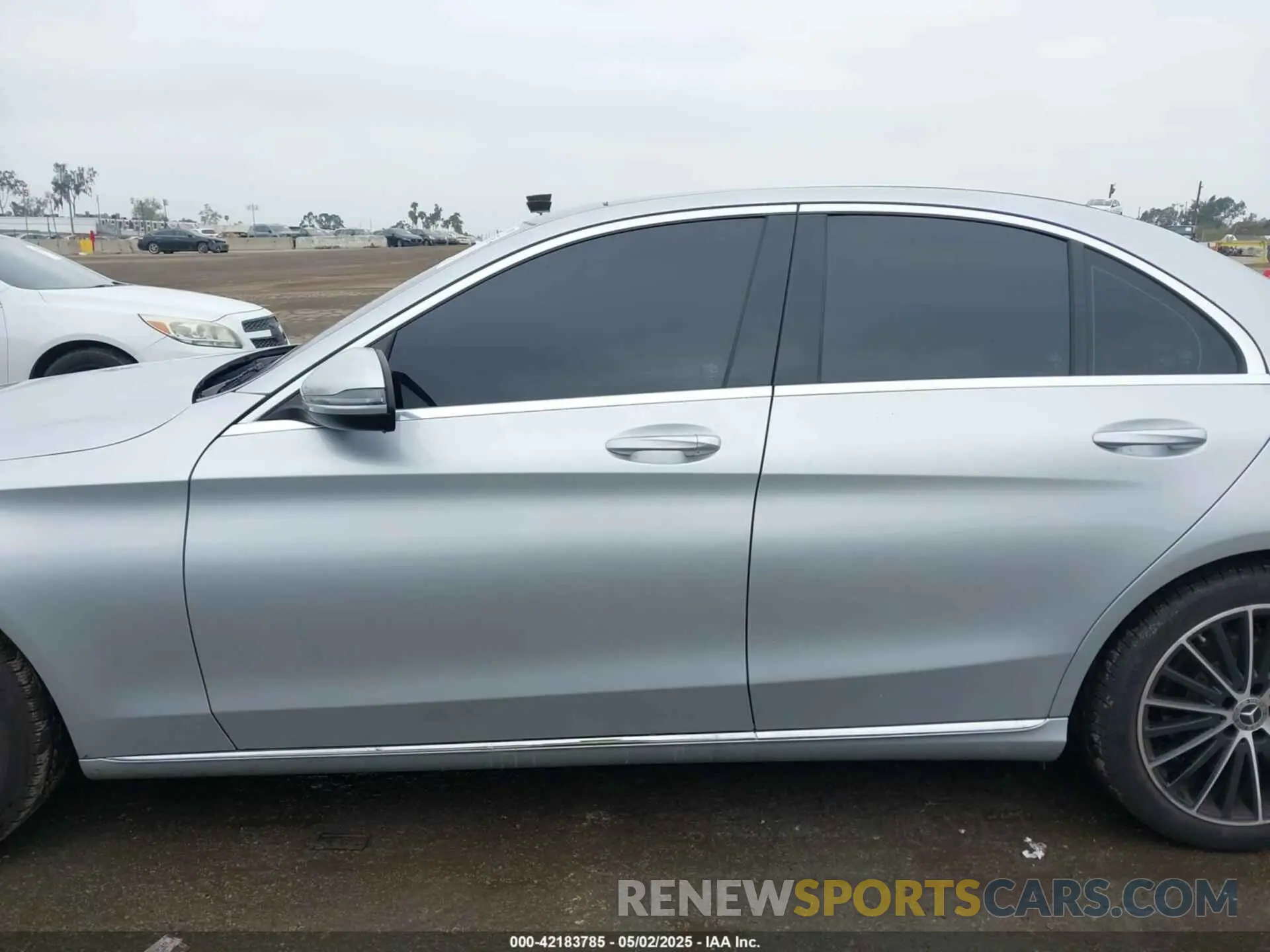15 Photograph of a damaged car W1KWF8DB7MR647862 MERCEDES-BENZ C 300 2021