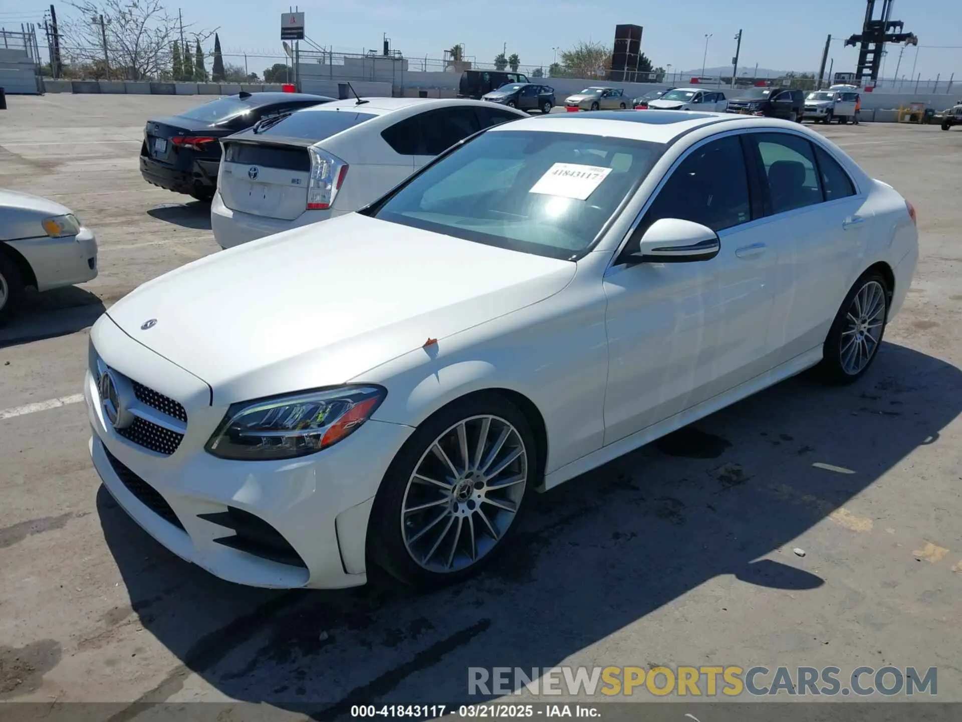 2 Фотография поврежденного автомобиля W1KWF8DBXMR625290 MERCEDES-BENZ C 300 2021