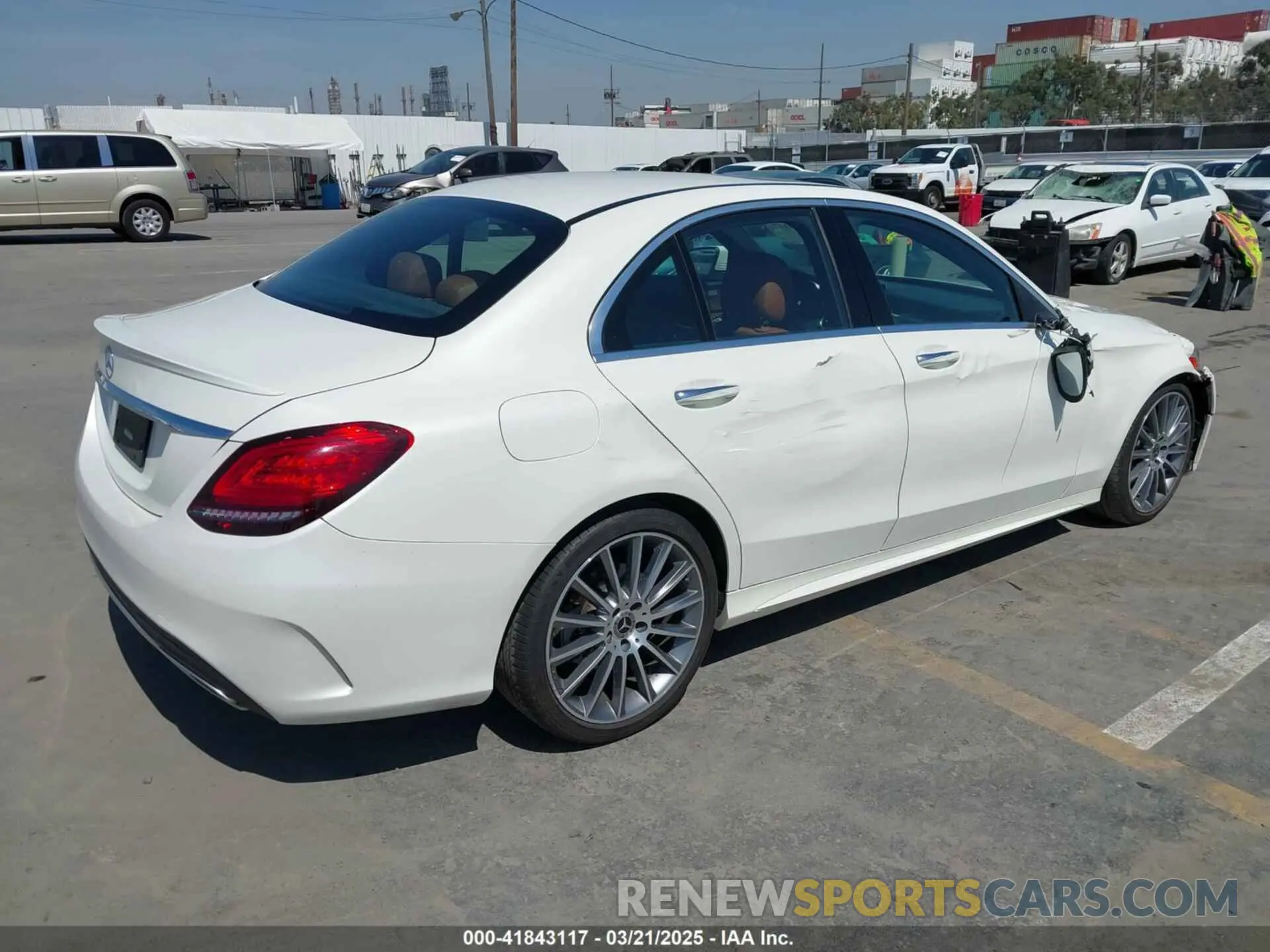 4 Фотография поврежденного автомобиля W1KWF8DBXMR625290 MERCEDES-BENZ C 300 2021