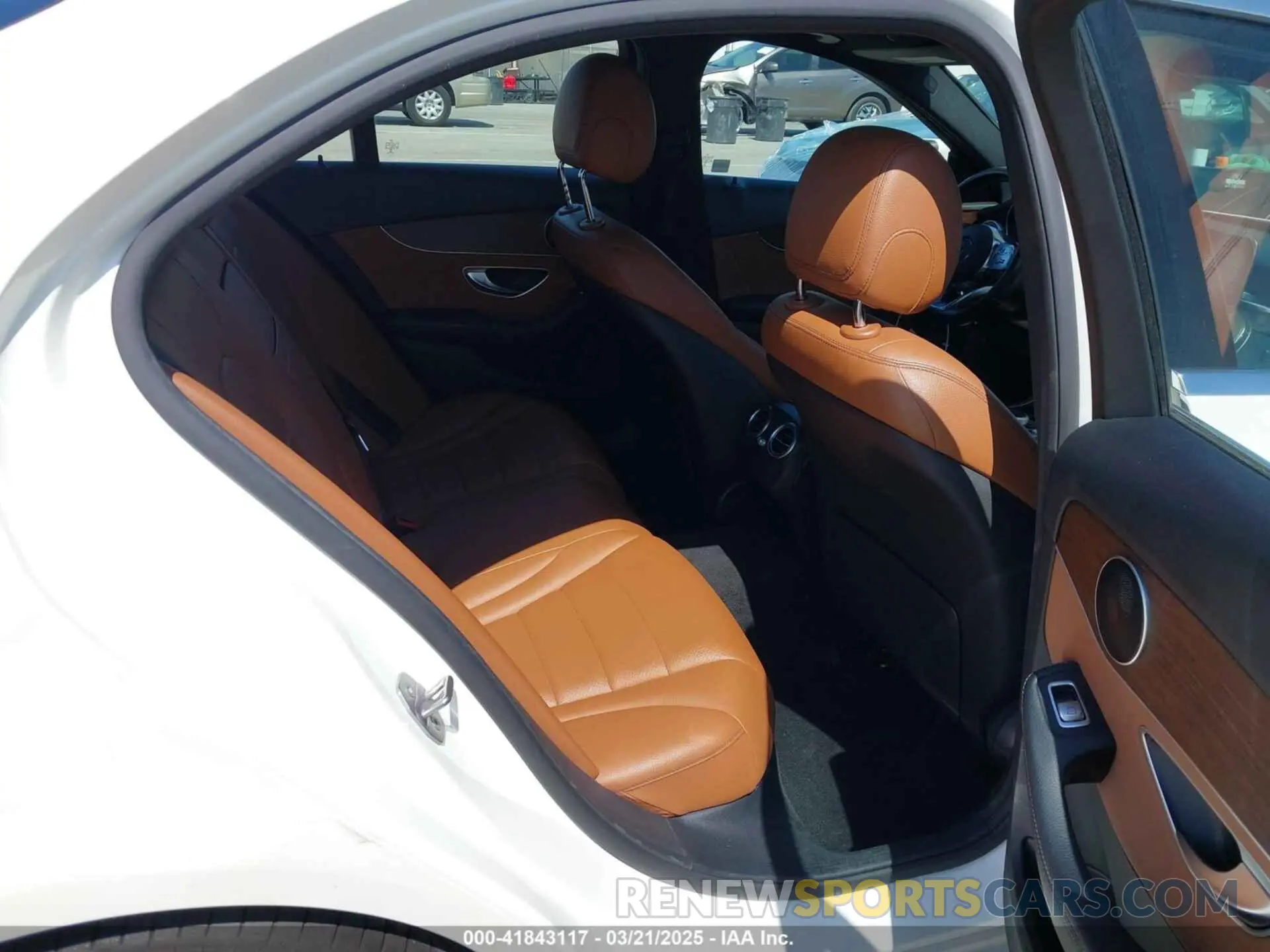 8 Фотография поврежденного автомобиля W1KWF8DBXMR625290 MERCEDES-BENZ C 300 2021