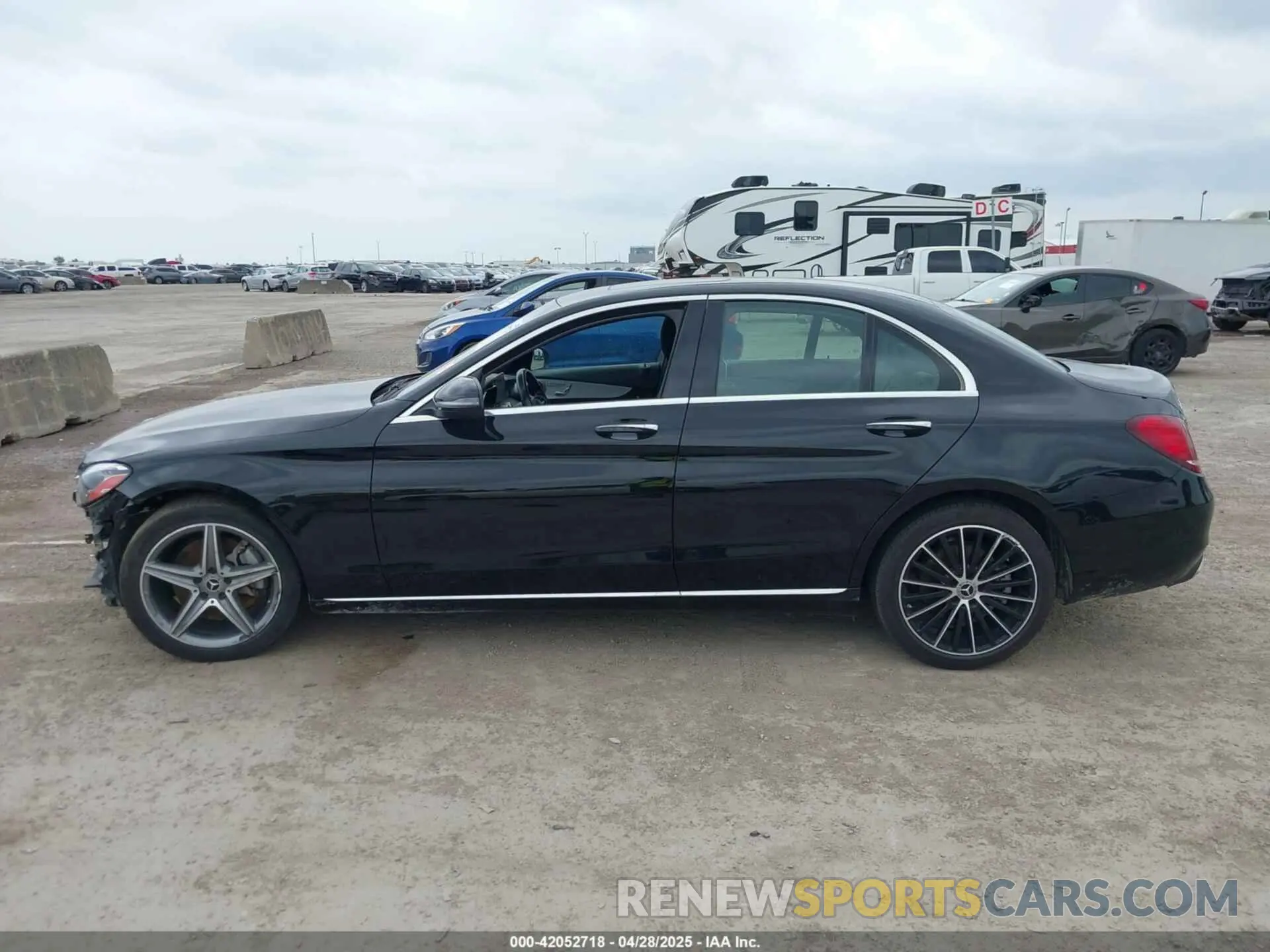 15 Photograph of a damaged car W1KWF8DBXMR629291 MERCEDES-BENZ C 300 2021